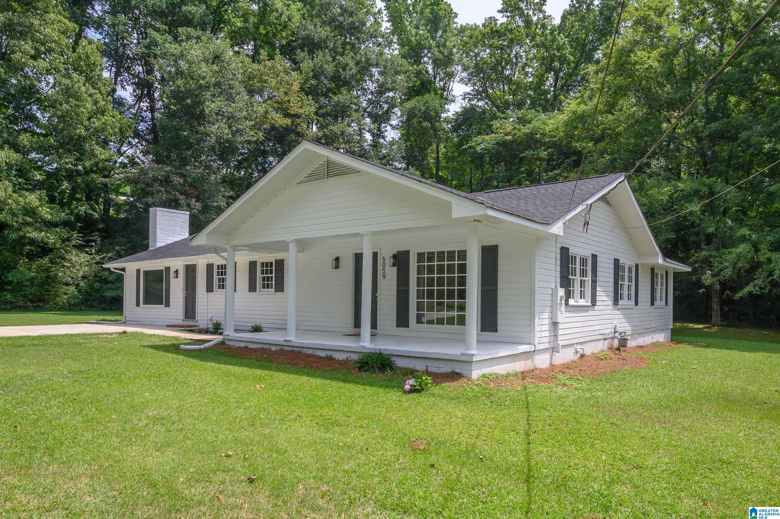 Photo 2 of Sale Pending at 5059 Roselyn Rd, Bessemer, AL 35022 | MLS# 21456142 | Listing updated on 2026-09-09