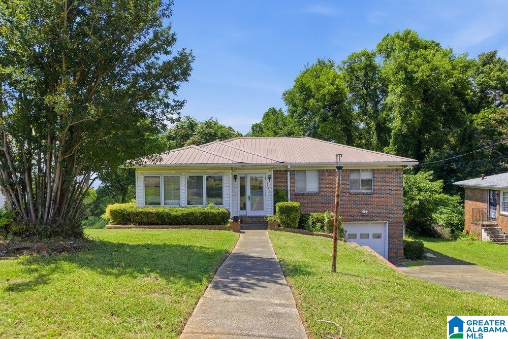 Photo 2 of Single family home for sale at 1444 Matt Leonard Dr Sw, Birmingham, AL 35211 | MLS# 21456161 | Listing updated on 2026-07-13