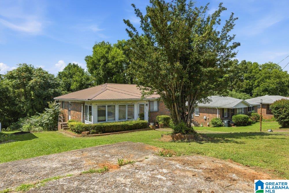 Photo 3 of Single family home for sale at 1444 Matt Leonard Dr SW, Birmingham, AL 35211 | MLS# 21456161 | Listing updated on 2026-07-13