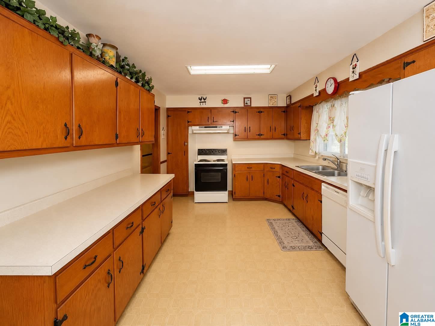 Photo 4 of Single family home for sale at 2228 2nd Place NW, Center Point, AL 35215 | MLS# 21456225 | Listing updated on 2026-07-30