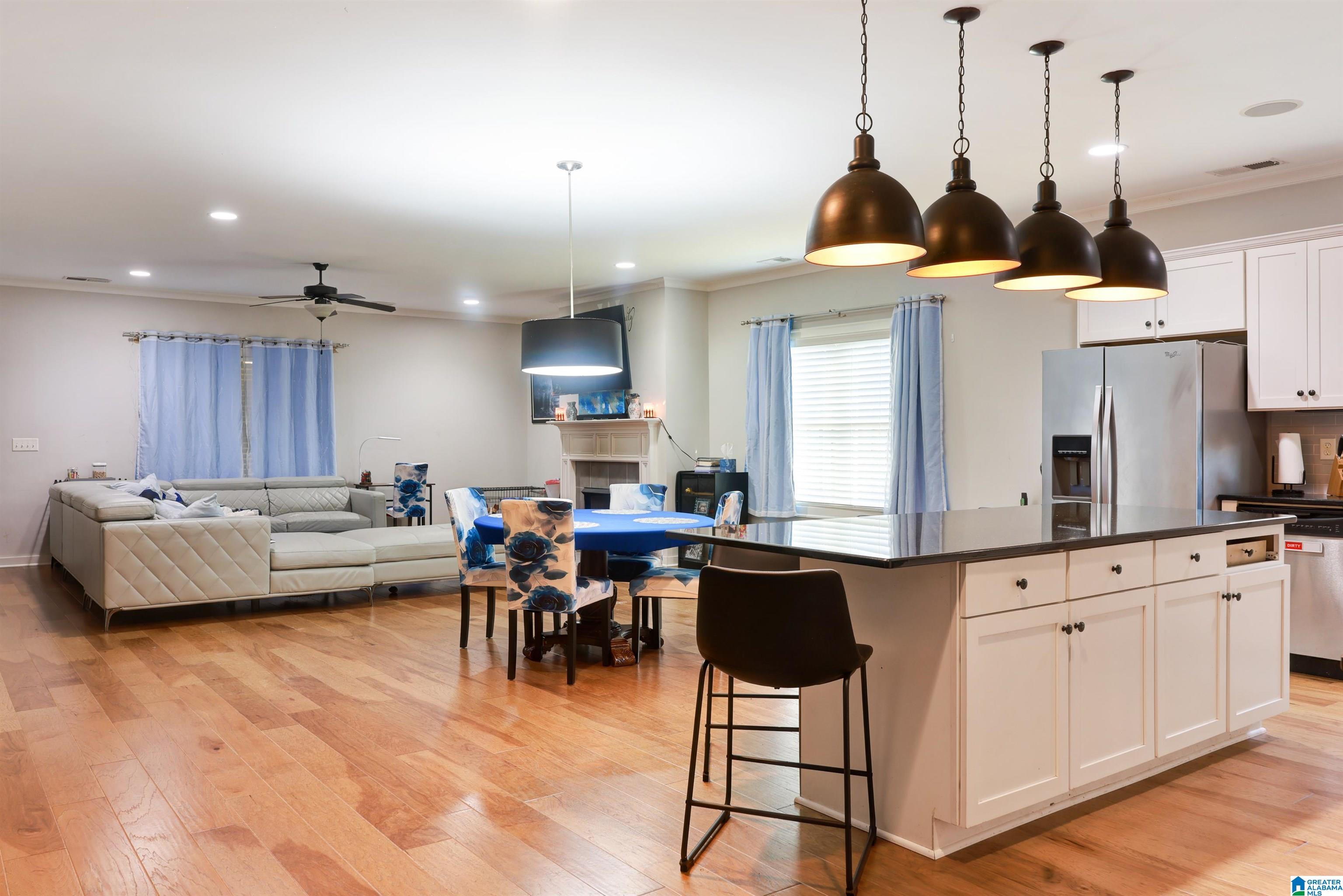 4th image of 443 Lake Chelsea Way, Chelsea, AL 35043 | MLS# 21456237