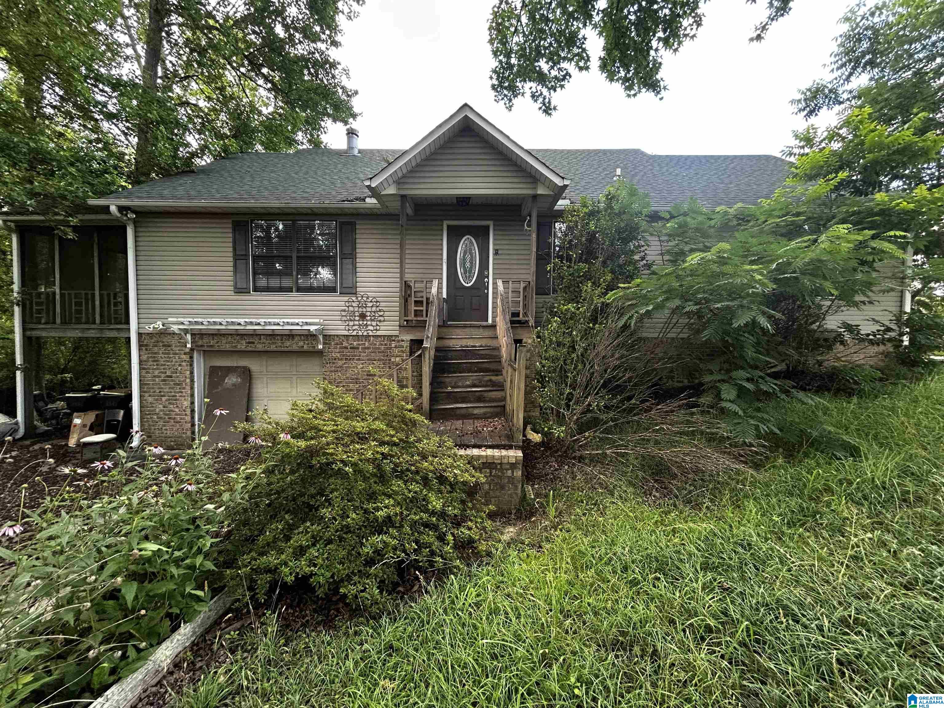 Homes for sale in Cullman, AL | 1405 Tidwell Street Sw, Cullman, AL 35055 | MLS# 21456244