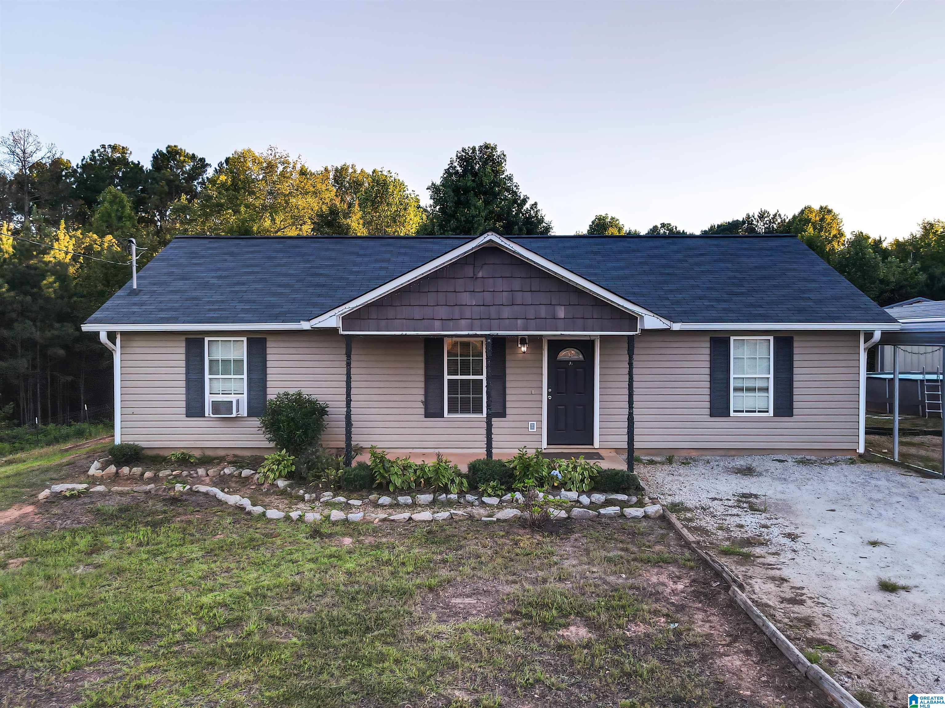 564 COUNTRY BREEZE CIRCLE