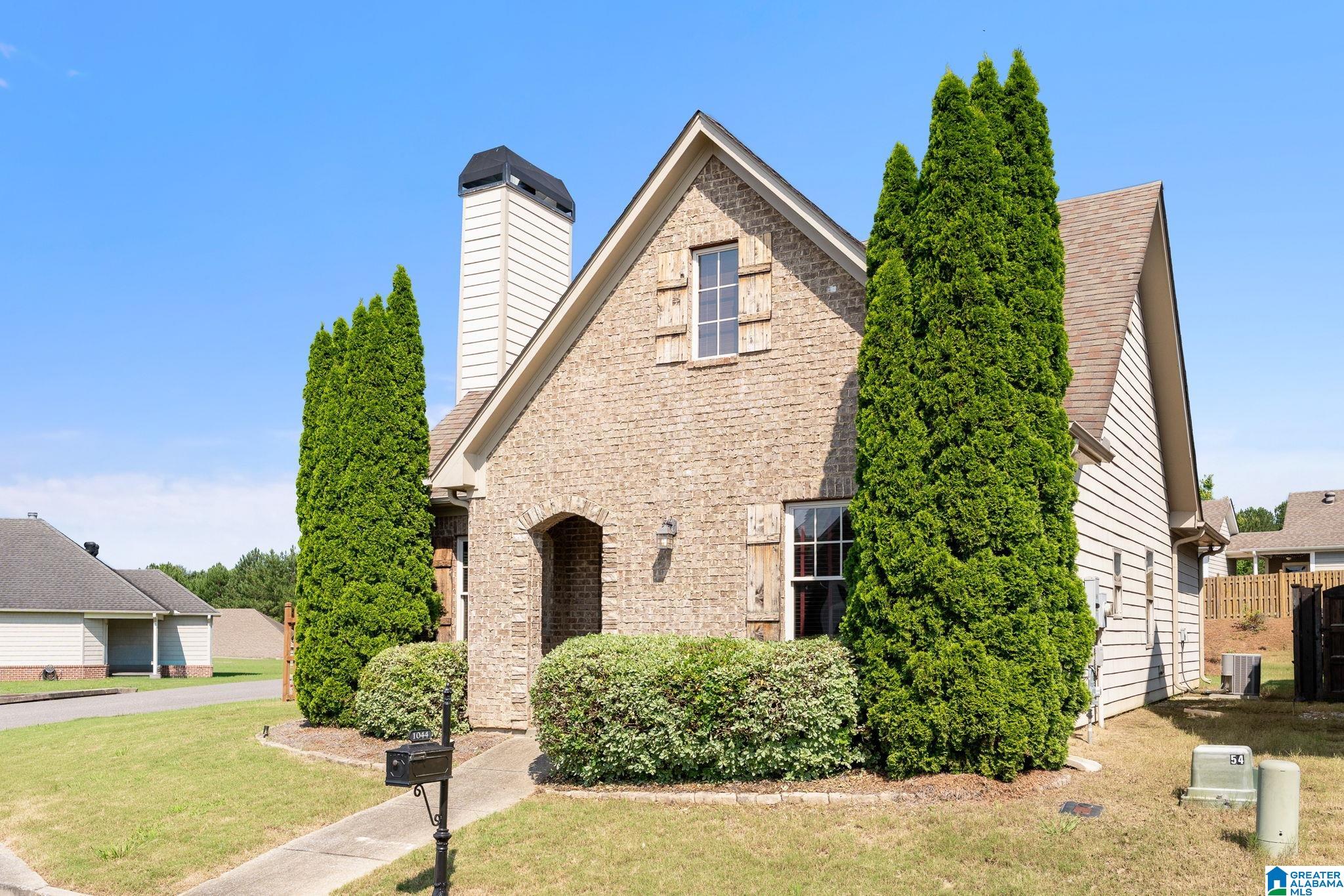 3rd image of 1044 Crawford Court, Chelsea, AL 35043 | MLS# 21456310