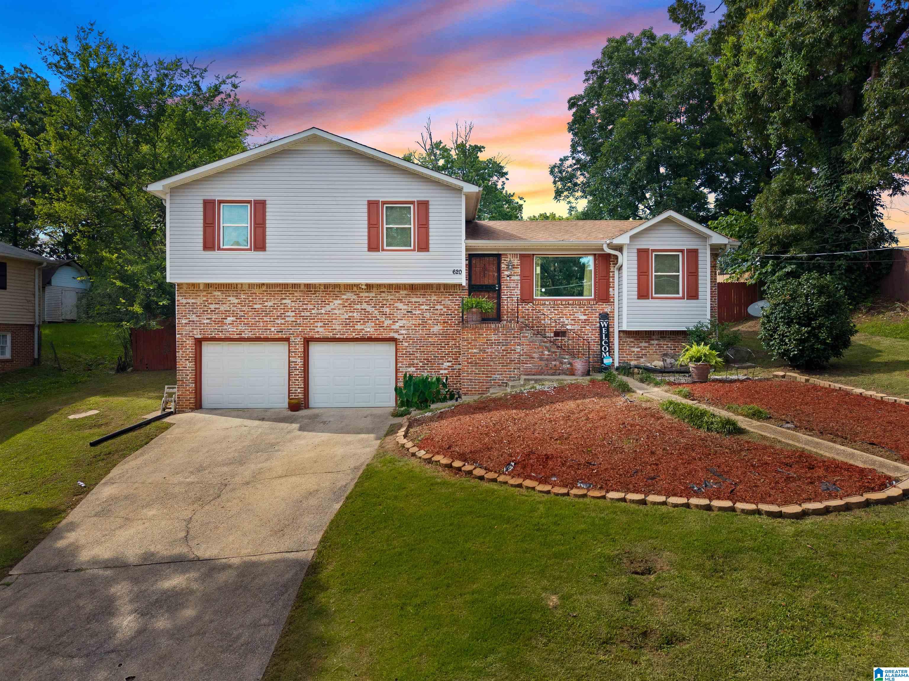Photo 1 of Single family home for sale at 620 16th Avenue Nw, Center Point, AL 35215 | MLS# 21456357 | Listing updated on 2026-06-29