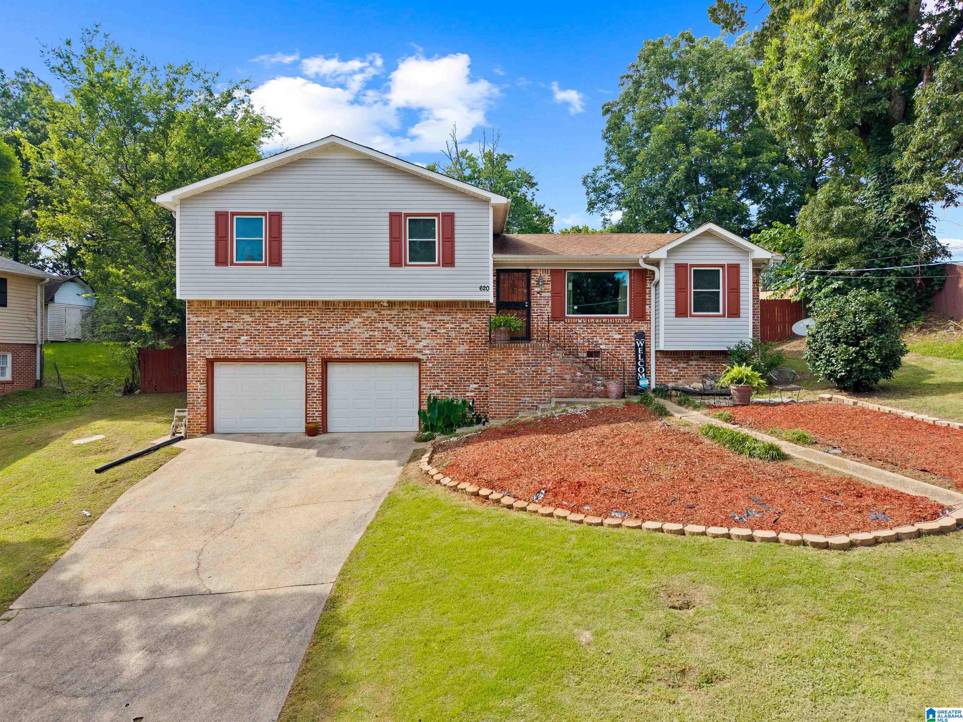 Photo 3 of Single family home for sale at 620 16th Avenue Nw, Center Point, AL 35215 | MLS# 21456357 | Listing updated on 2026-06-29