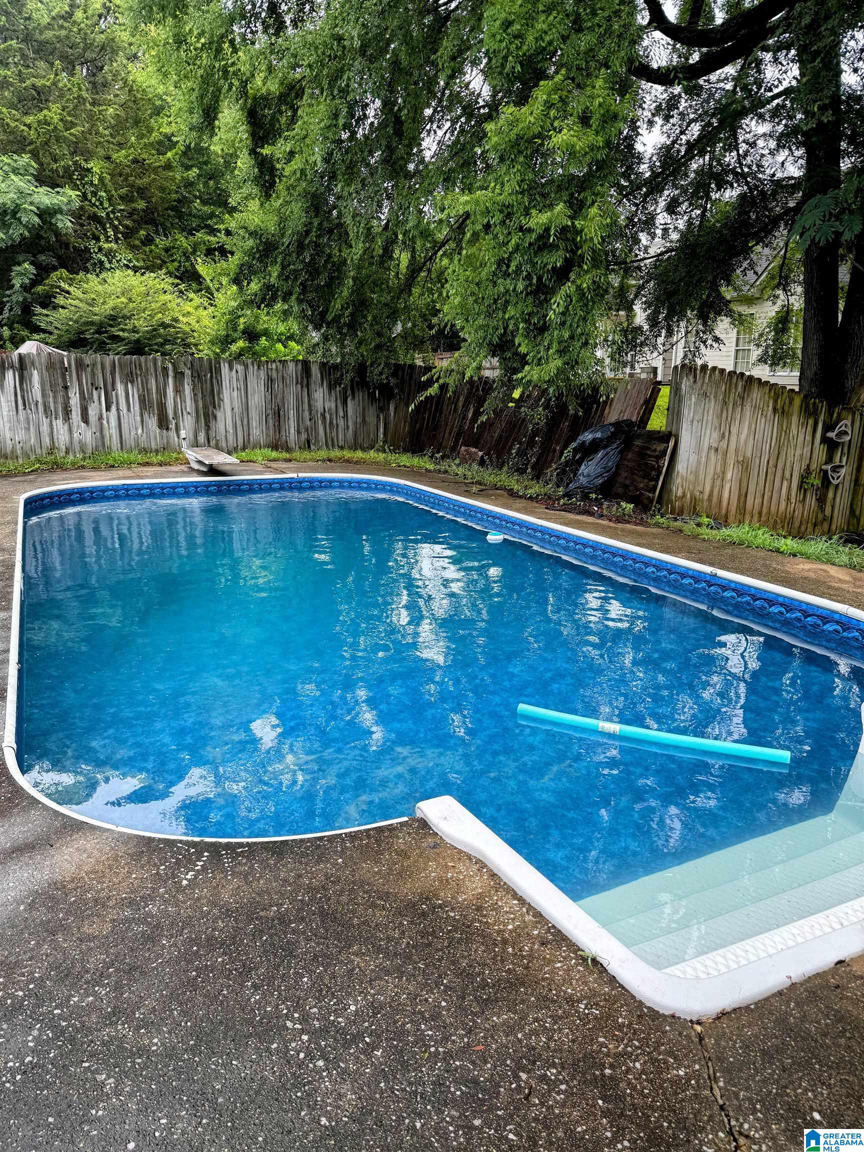 Photo 2 of Single family home for sale at 120 King Arthur Pl, Alabaster, AL 35007 | MLS# 21456361 | Listing updated on 2026-08-25