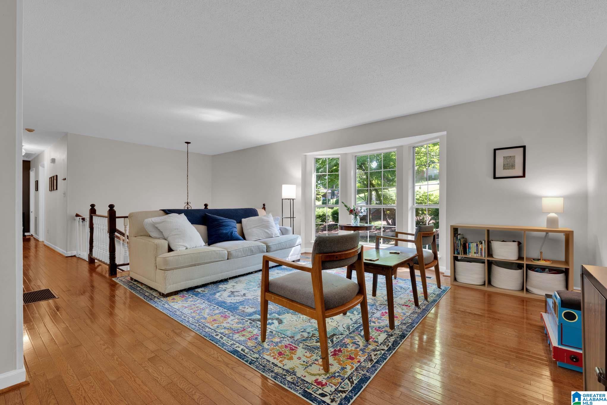 4th image of 659 Ridge Top Circle, Birmingham, AL 35206 | MLS# 21456365