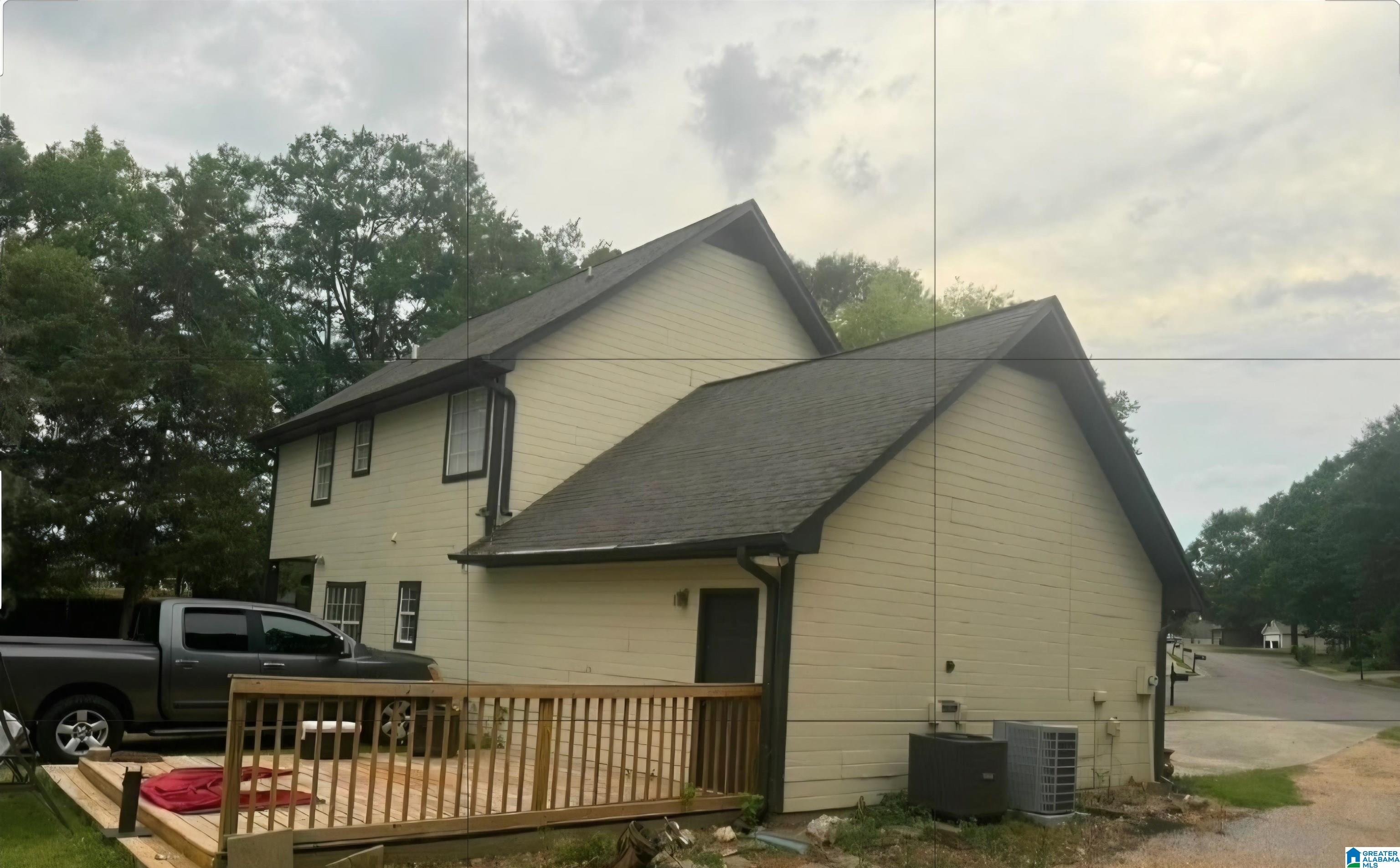 3rd image of 228 Summer Brook Lane, Alabaster, AL 35007 | MLS# 21456366