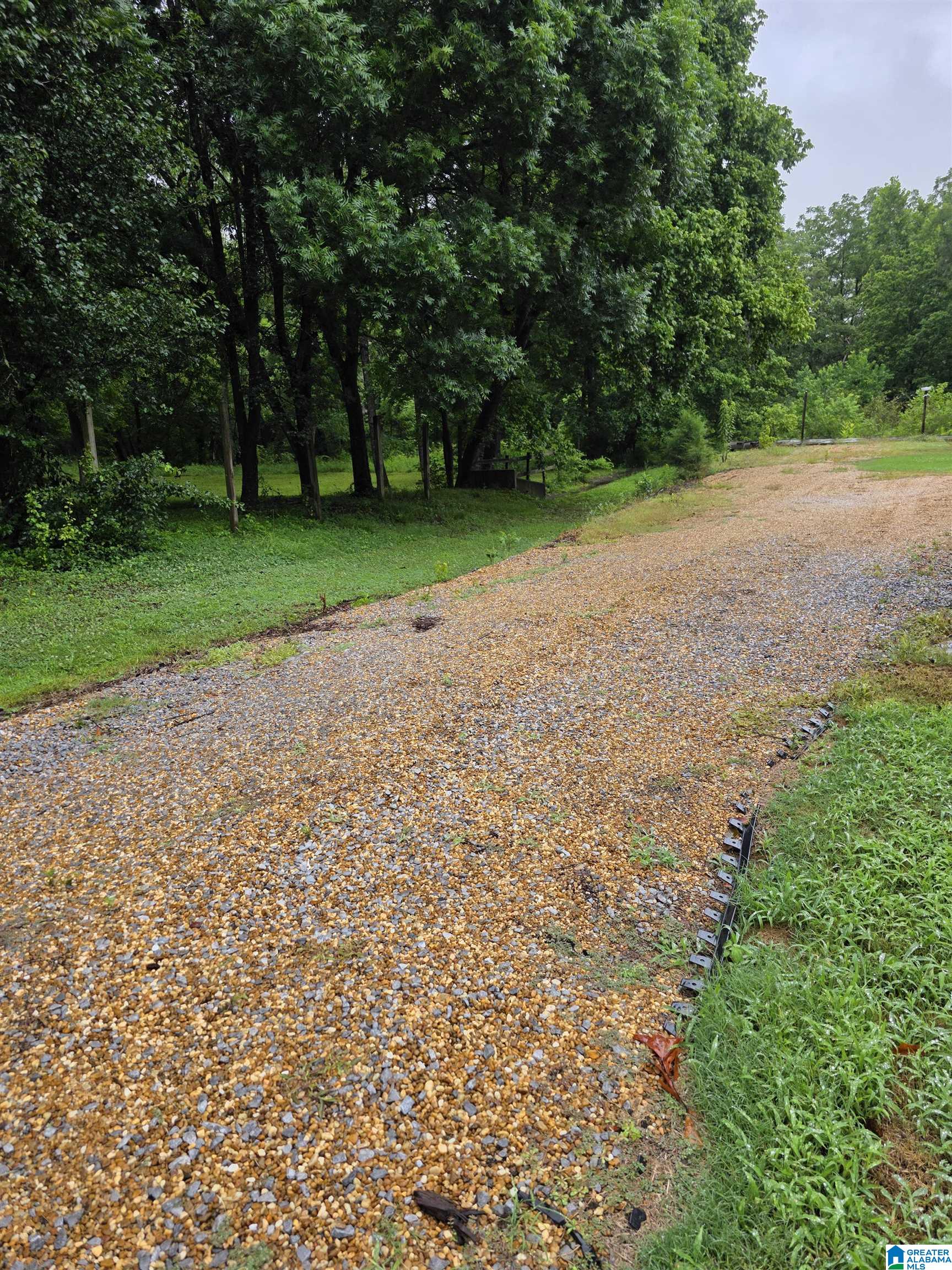 4th image of 228 Summer Brook Lane, Alabaster, AL 35007 | MLS# 21456366