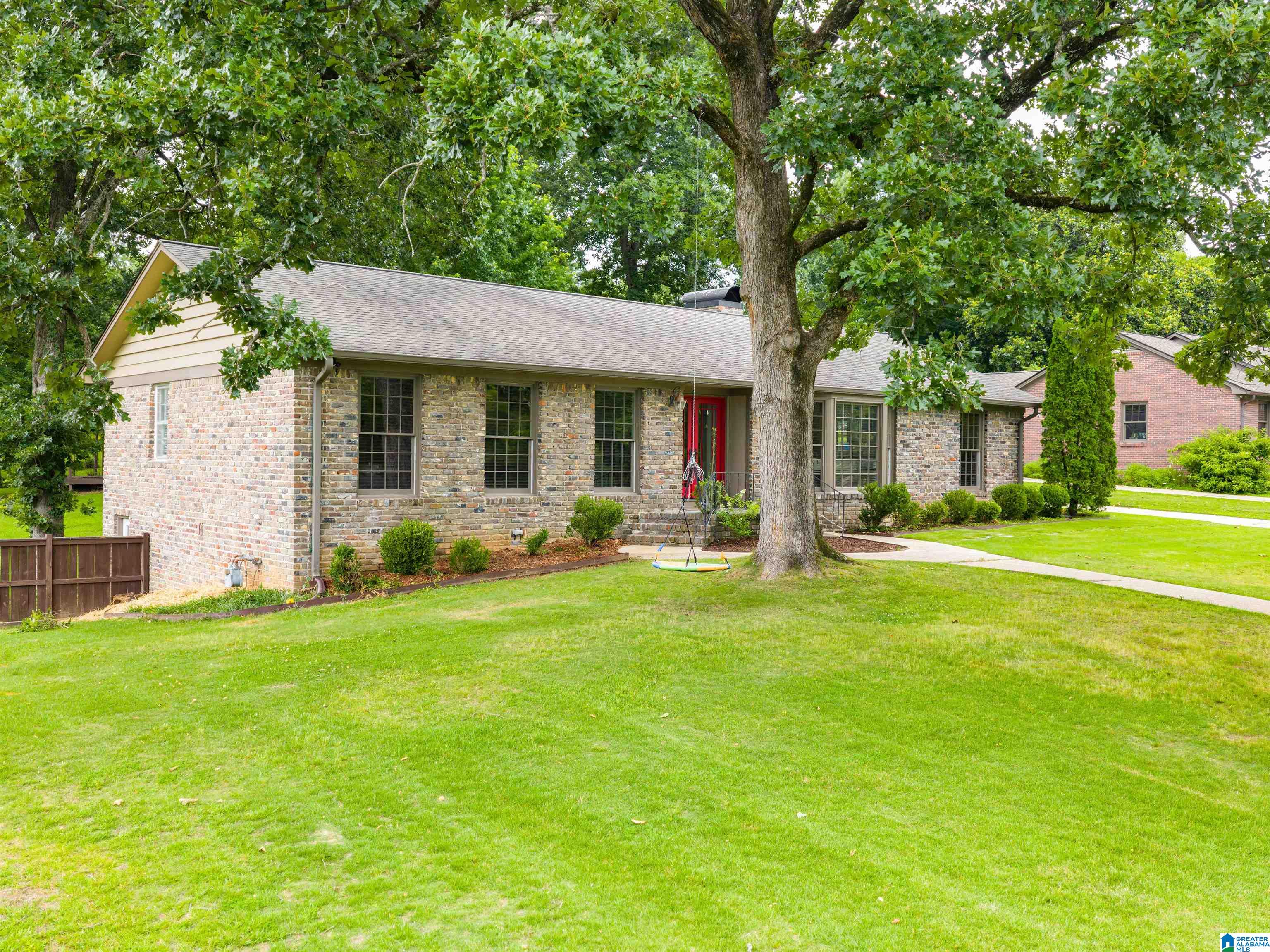 Photo 36 of Single family home for sale at 1228 Vista Ln, Vestavia, AL 35216 | MLS# 21456389 | Listing updated on 2026-06-21