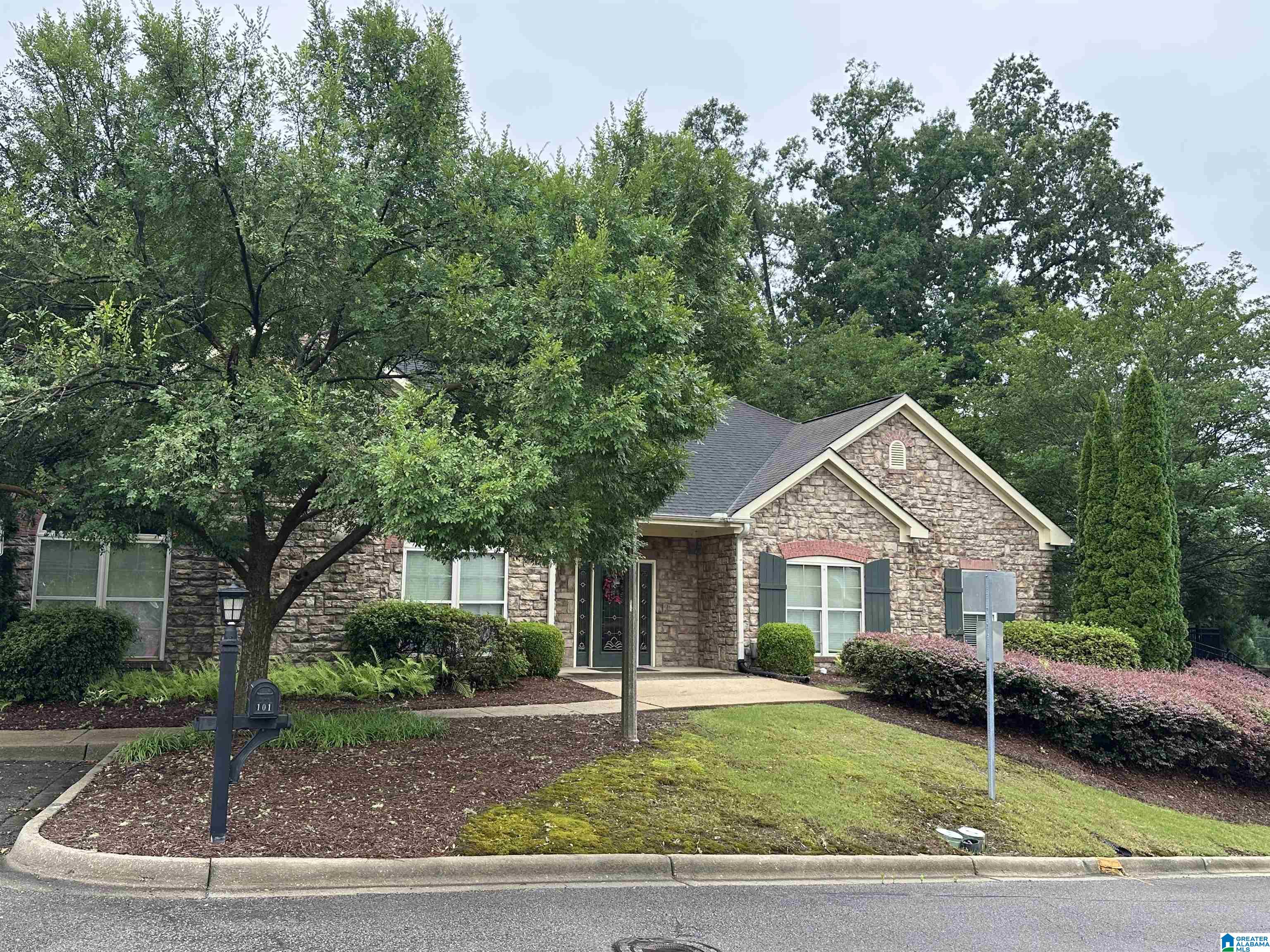 Homes for sale in Birmingham, AL | 136 Cornerstone Court #36, Birmingham, AL 35022 | MLS# 21456415