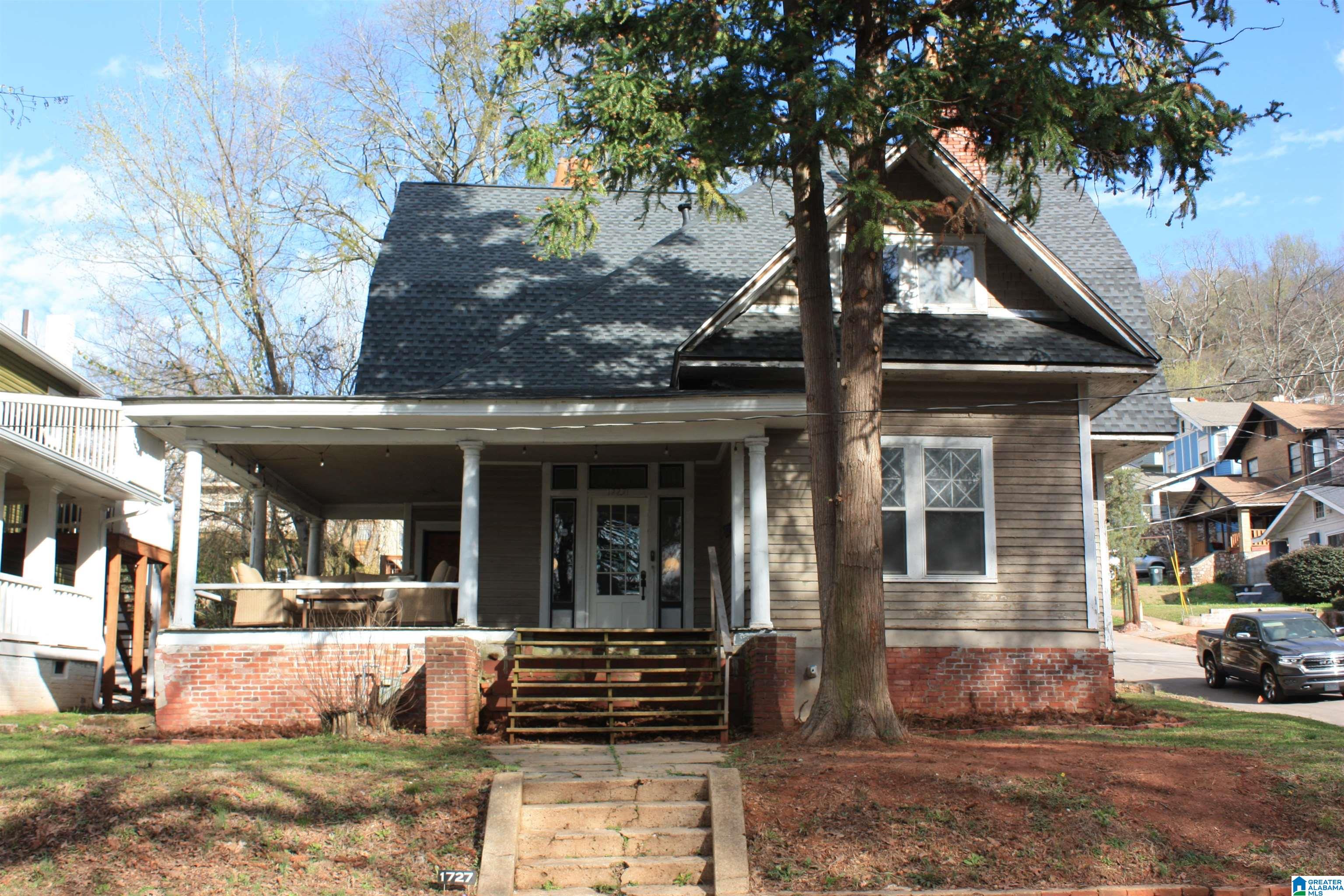 Photo 1 of Sale Pending at 1727 11th Place S, Birmingham, AL 35205 | MLS# 21456448 | Listing updated on 2026-07-16