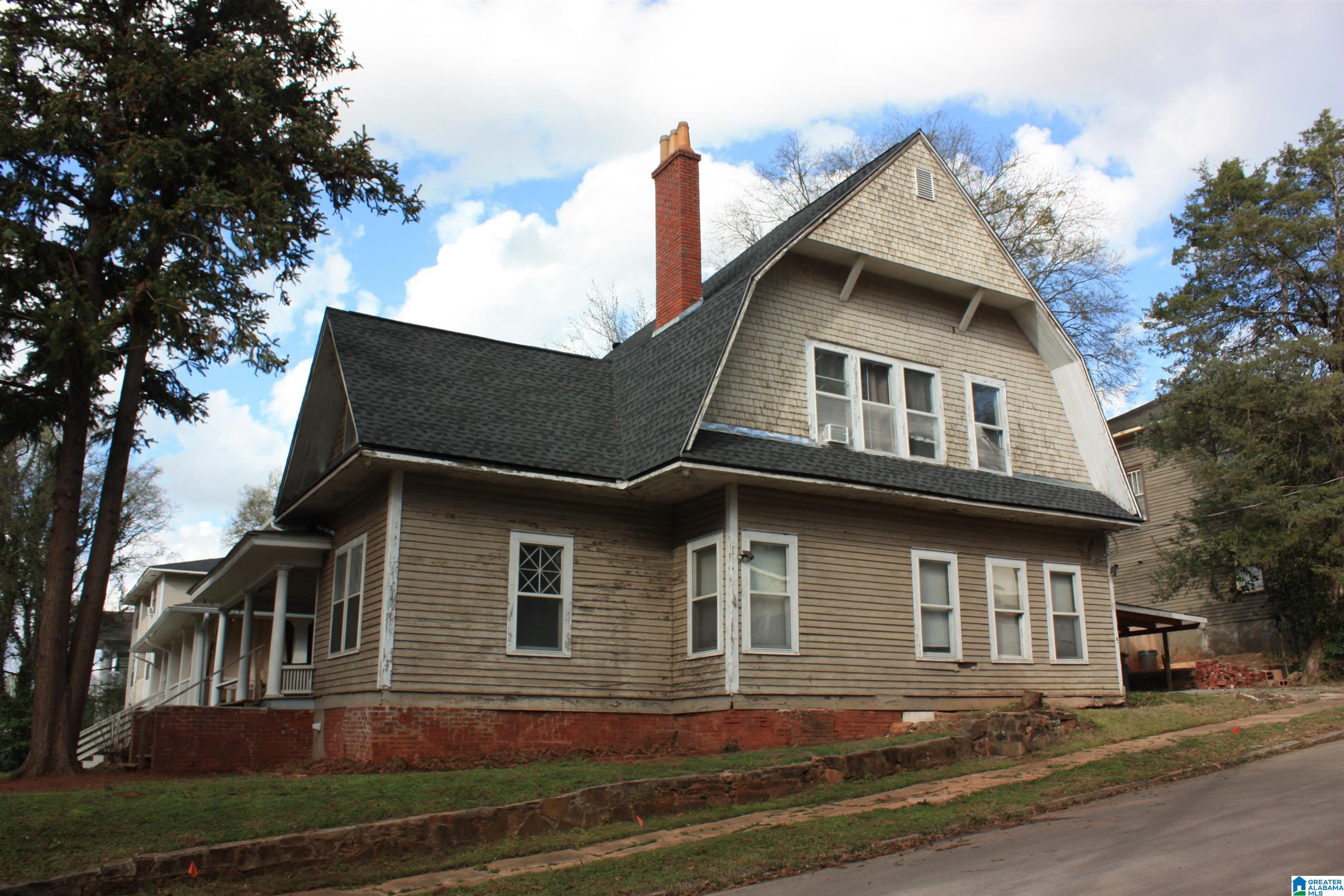 Photo 3 of Sale Pending at 1727 11th Place S, Birmingham, AL 35205 | MLS# 21456448 | Listing updated on 2026-07-16