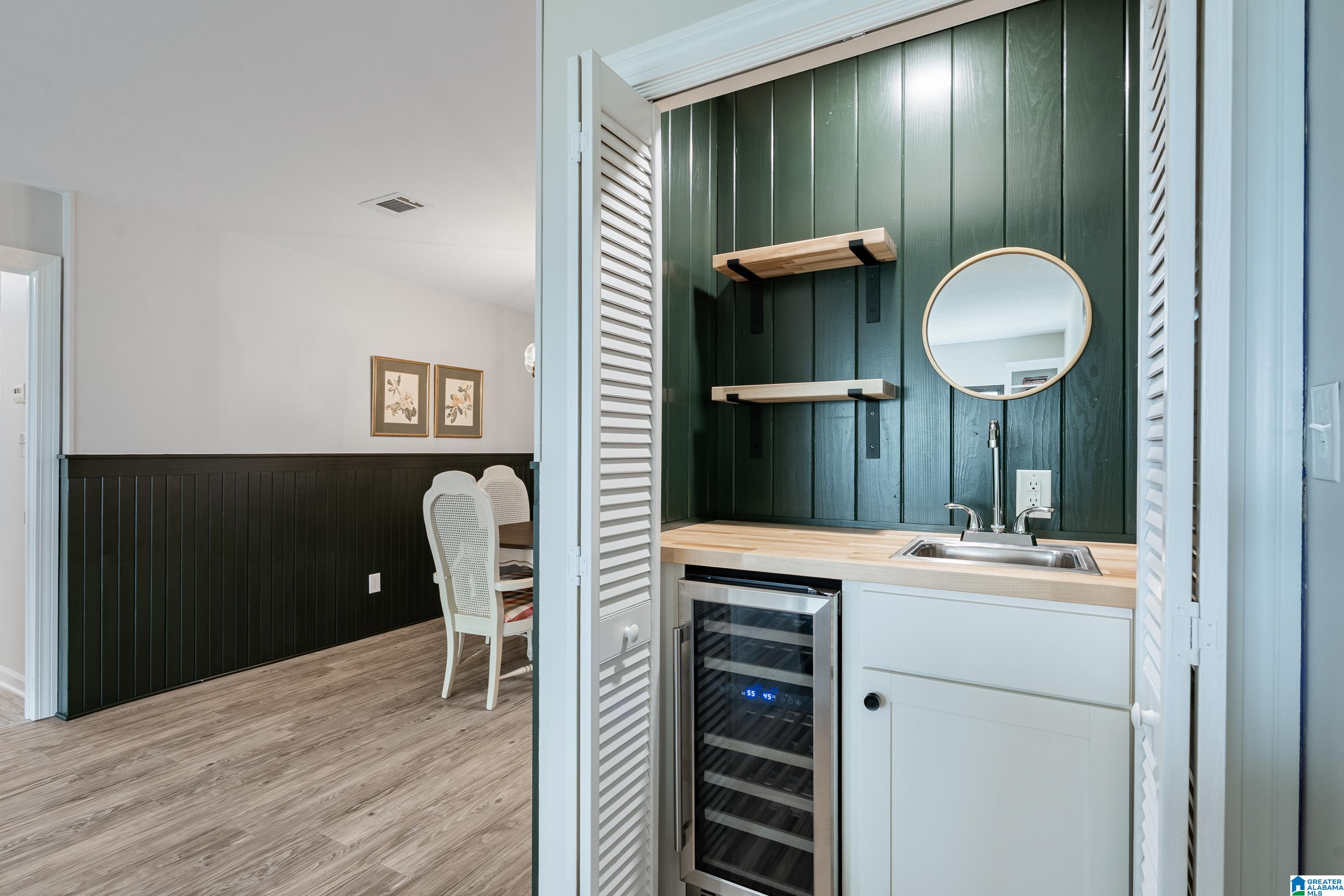 Photo 1 of Condo for sale at 1200 Beacon Pkwy E #704, Birmingham, AL 35209 | MLS# 21456460 | Listing updated on 2026-10-21
