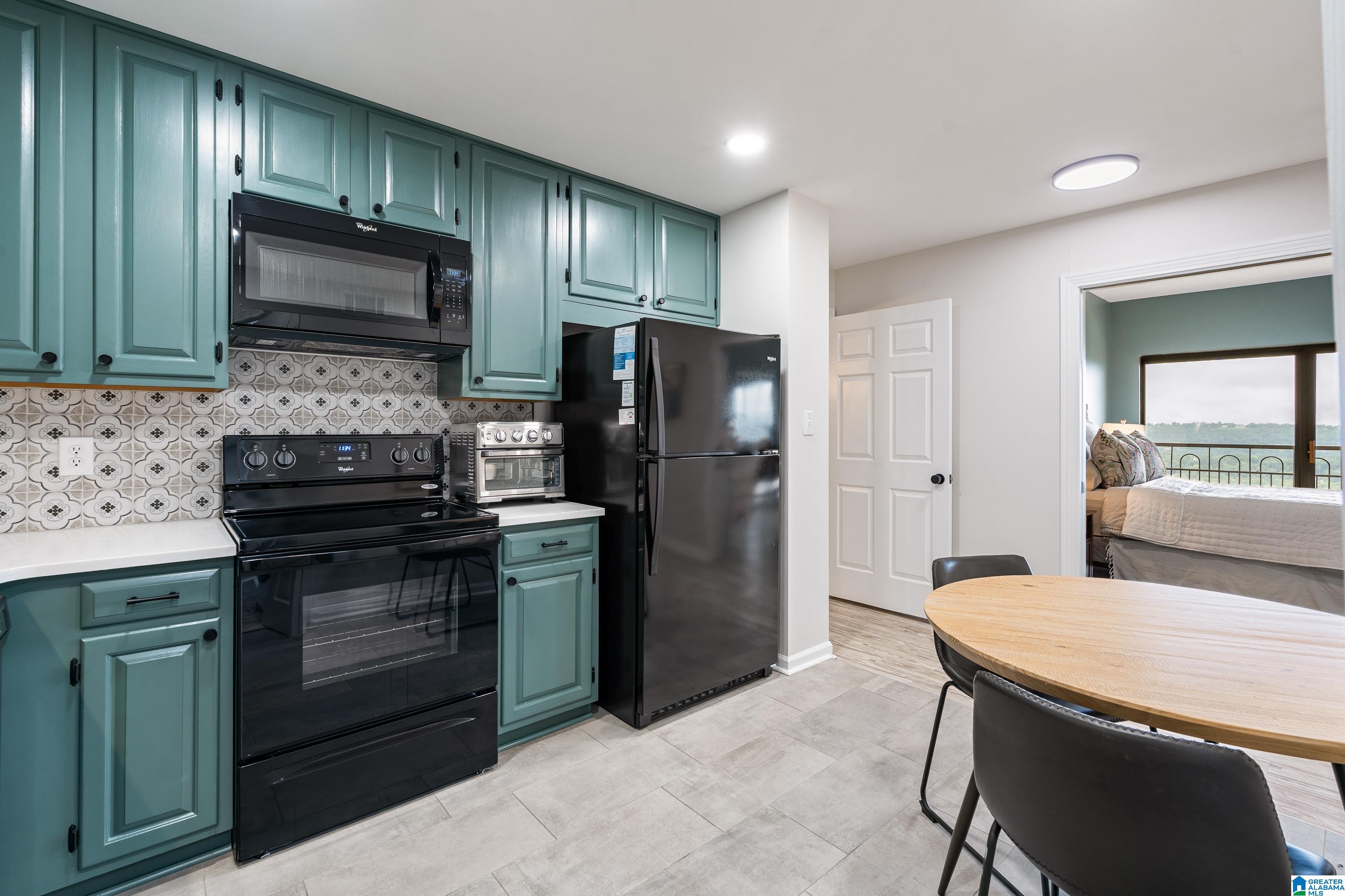 Photo 4 of Condo for sale at 1200 Beacon Pkwy E #704, Birmingham, AL 35209 | MLS# 21456460 | Listing updated on 2026-08-25