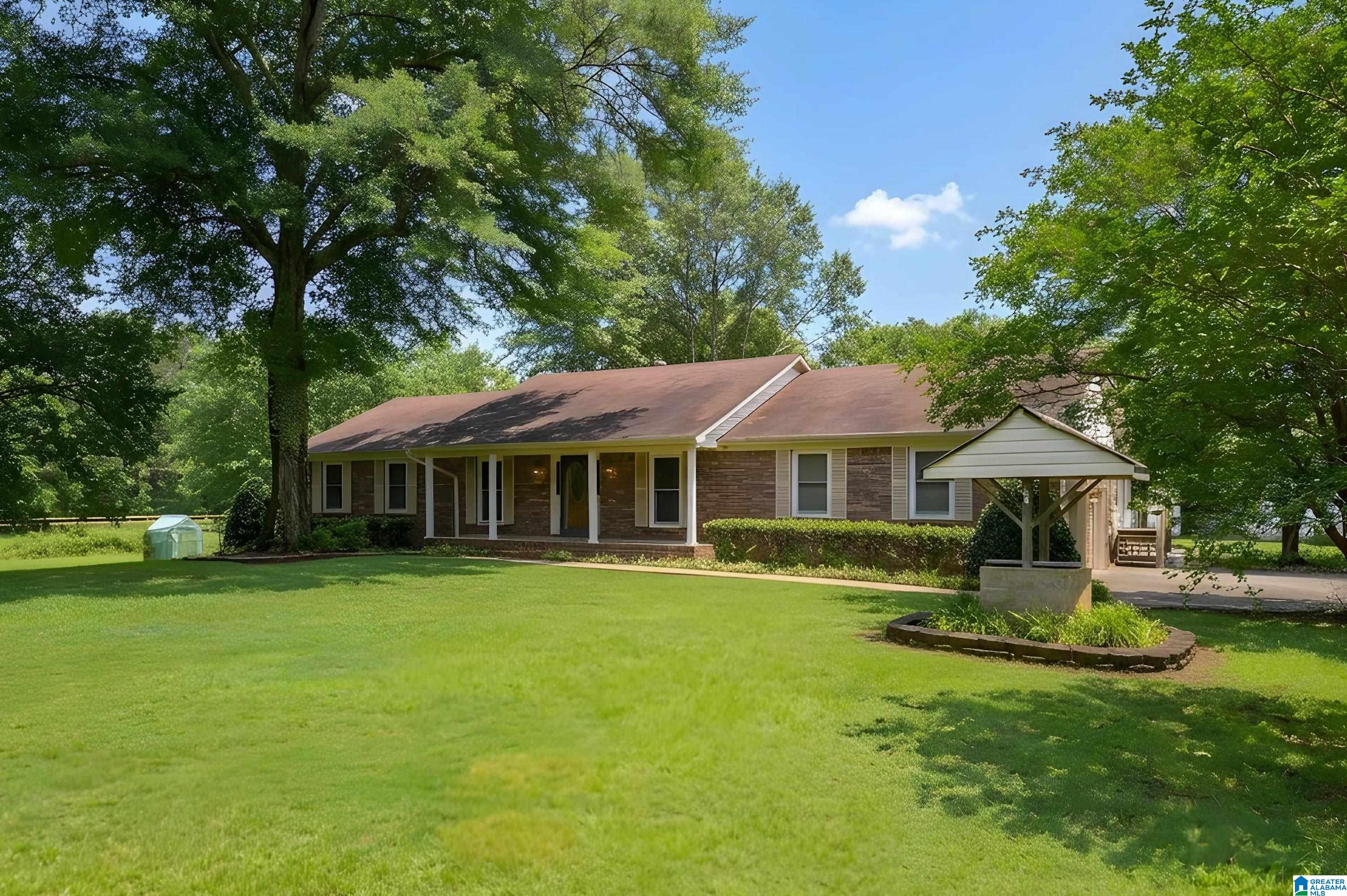 Homes for sale in Bessemer, AL | 5025 Eubanks Road Se, Bessemer, AL 35022 | MLS# 21456482