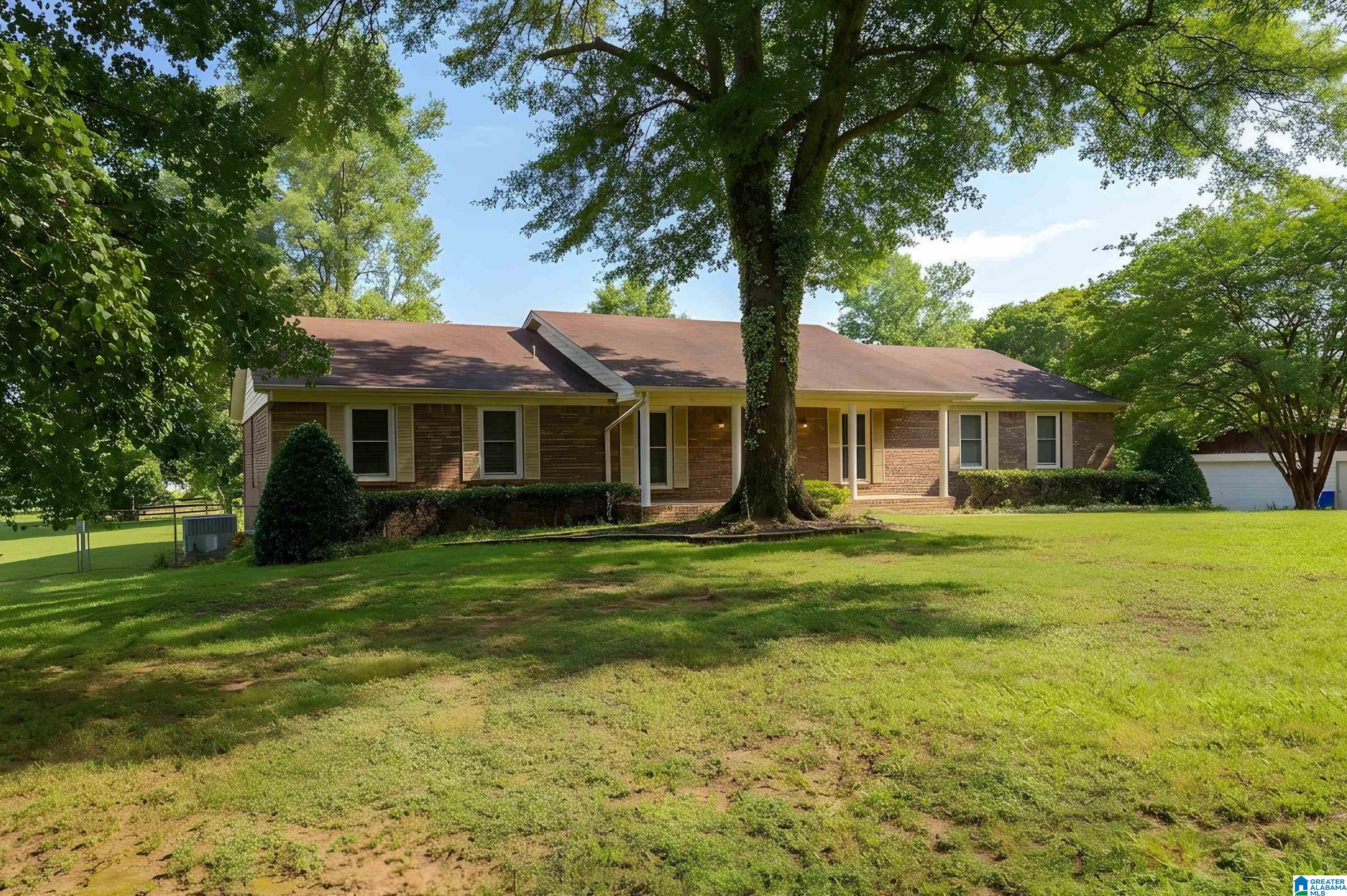 Homes for sale in Bessemer, AL | 5025 Eubanks Road Se, Bessemer, AL 35022 | MLS# 21456482