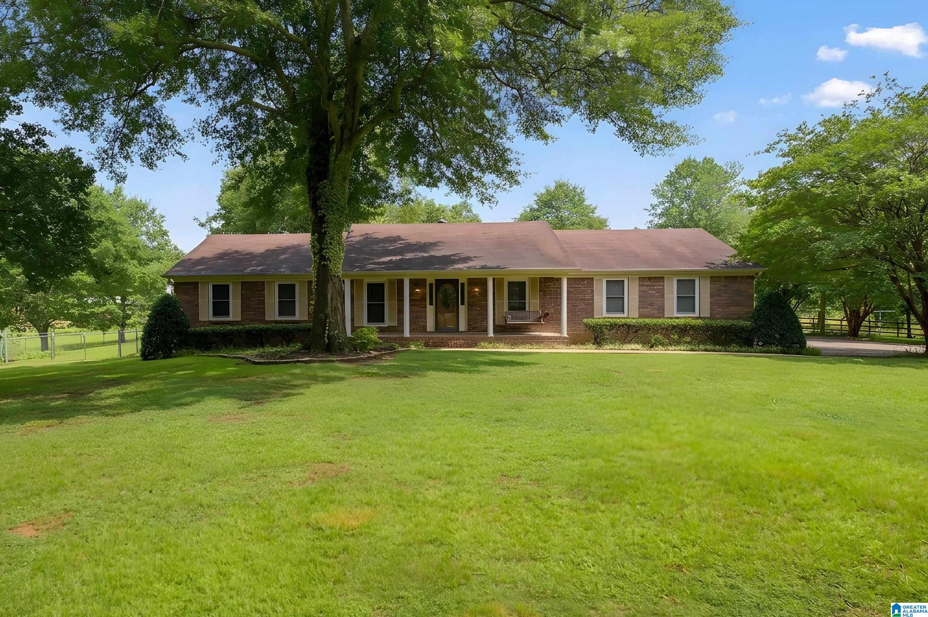 Homes for sale in Bessemer, AL | 5025 Eubanks Road Se, Bessemer, AL 35022 | MLS# 21456482