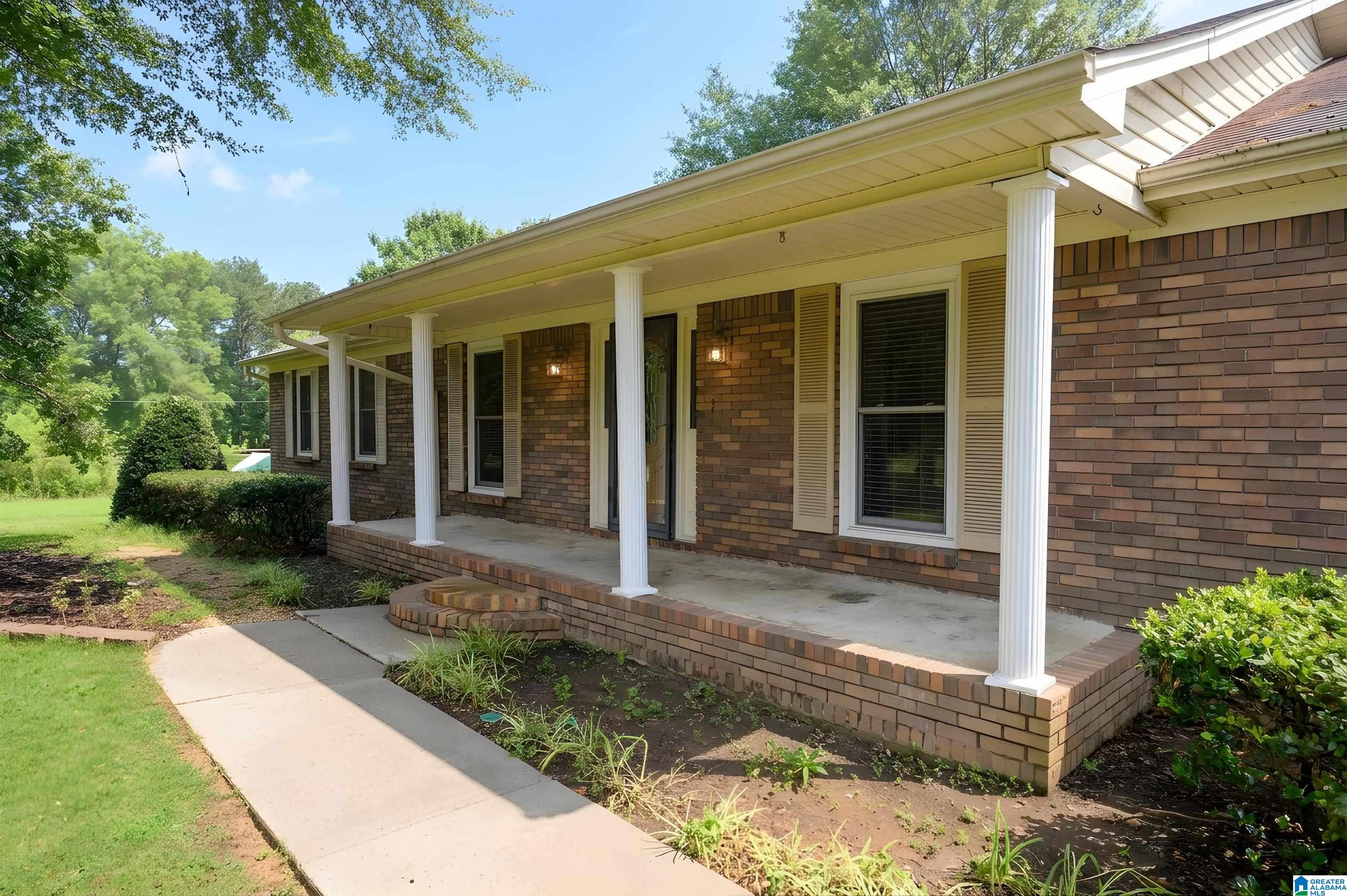 Homes for sale in Bessemer, AL | 5025 Eubanks Road Se, Bessemer, AL 35022 | MLS# 21456482