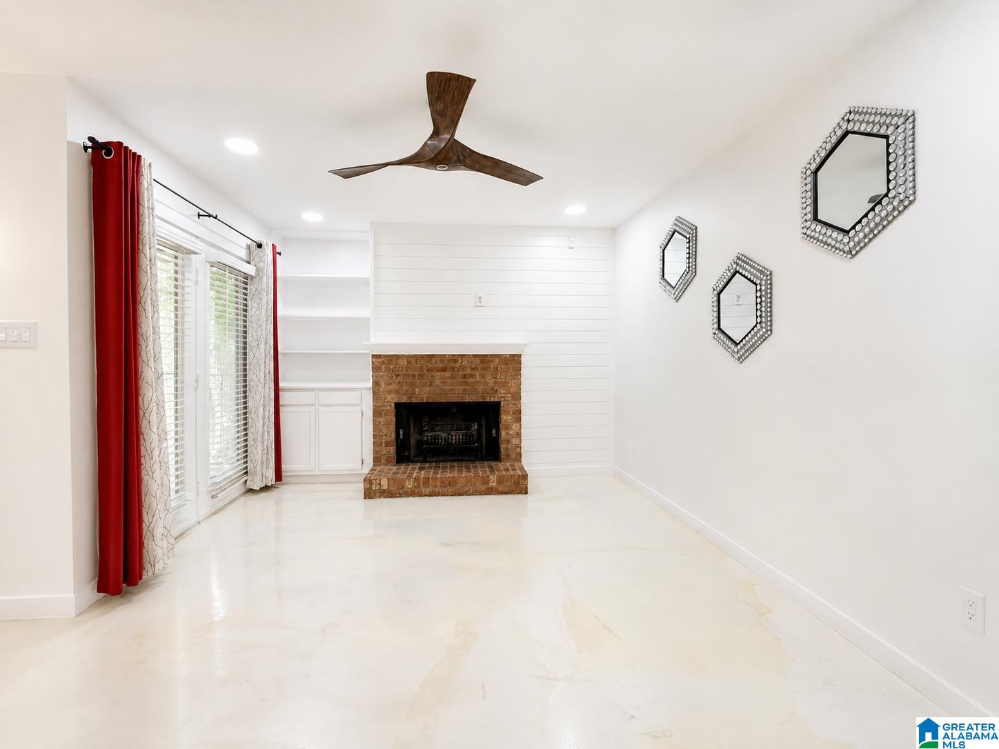 Photo 3 of Condo for sale at 301 Gables Dr #301, Hoover, AL 35244 | MLS# 21456492 | Listing updated on 2026-09-02