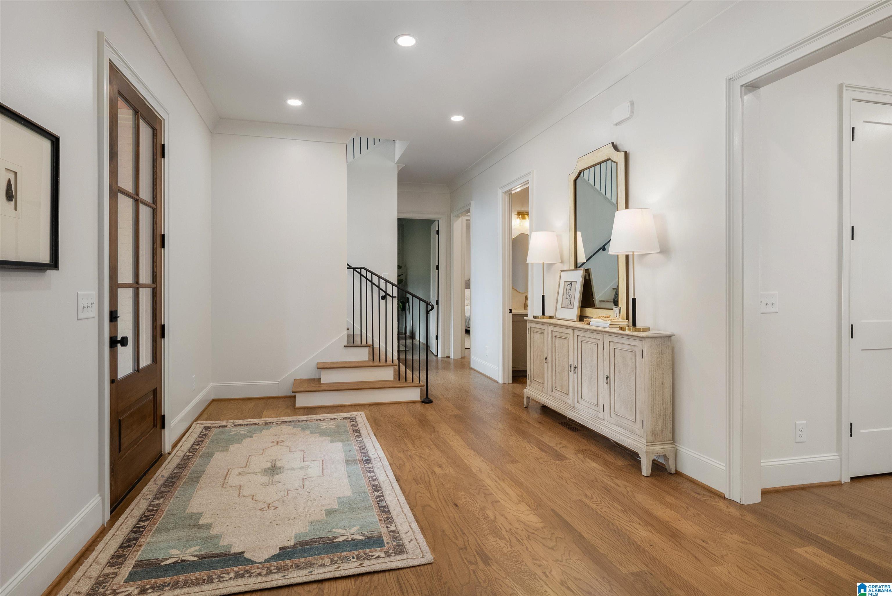 3rd image of 3799 Glass Dr, Mountain Brk, AL 35223 | MLS# 21456508