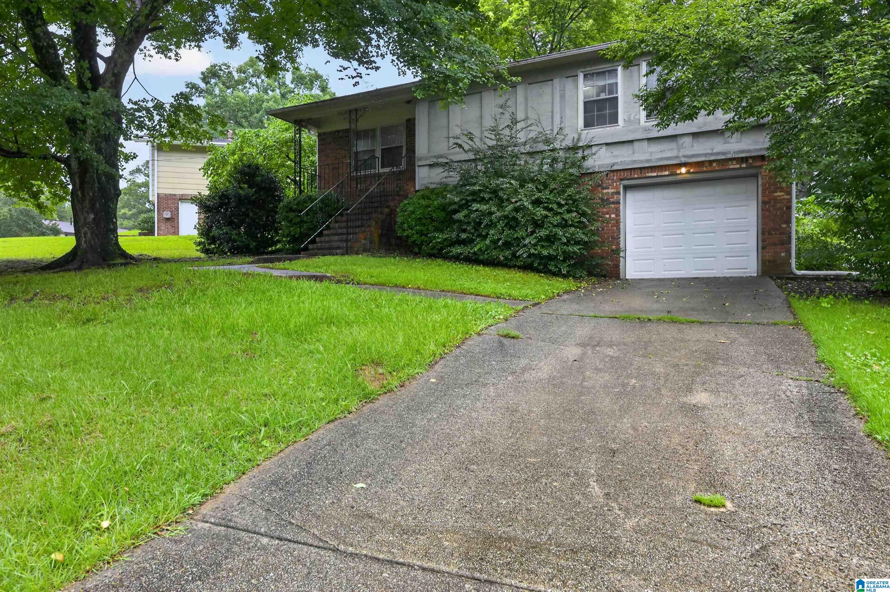 Photo 3 of Single family home for sale at 2513 Wright Cir, Birmingham, AL 35235 | MLS# 21456606 | Listing updated on 2026-09-10