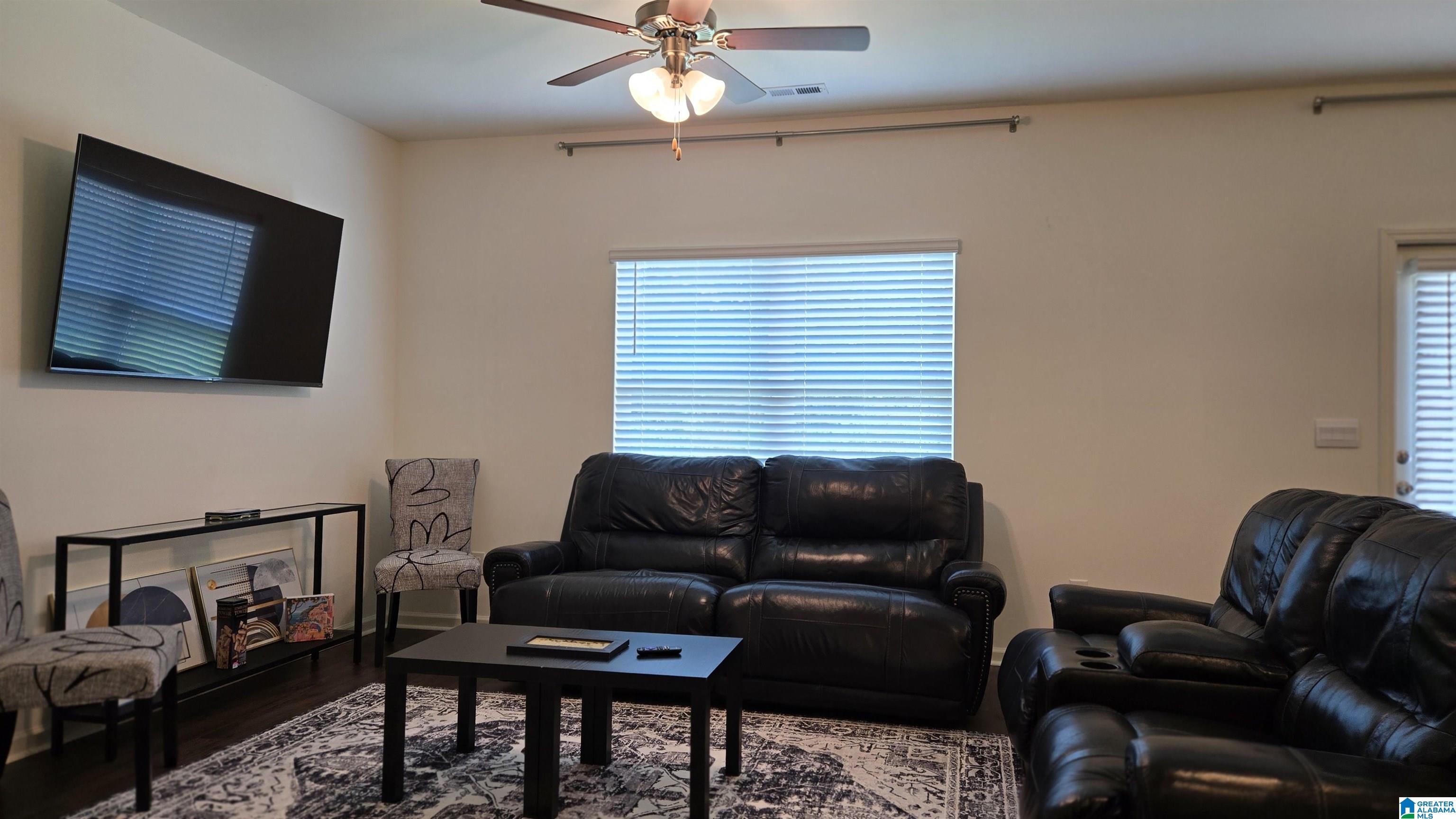 Photo 3 of Single family home for sale at 256 Koslin Loop, Calera, AL 35040 | MLS# 21456624 | Listing updated on 2026-09-14