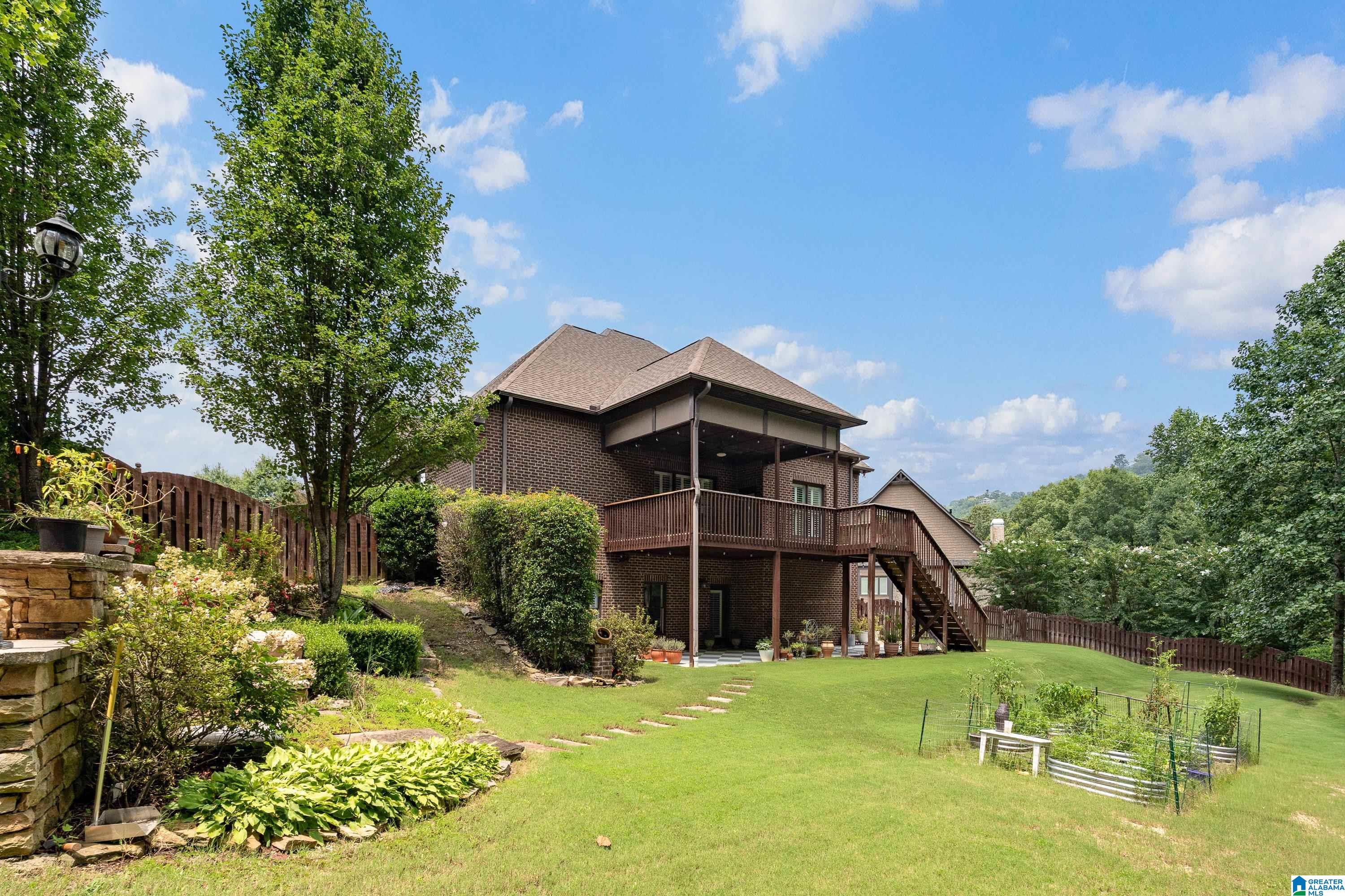 Photo 2 of Single family home for sale at 3957 Haddon Cir, Hoover, AL 35226 | MLS# 21456628 | Listing updated on 2026-09-13