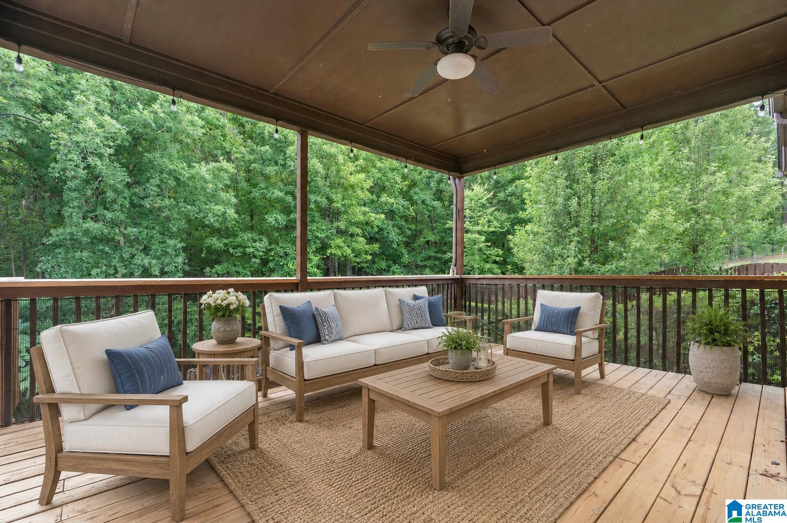 Photo 3 of Single family home for sale at 3957 Haddon Cir, Hoover, AL 35226 | MLS# 21456628 | Listing updated on 2026-09-13