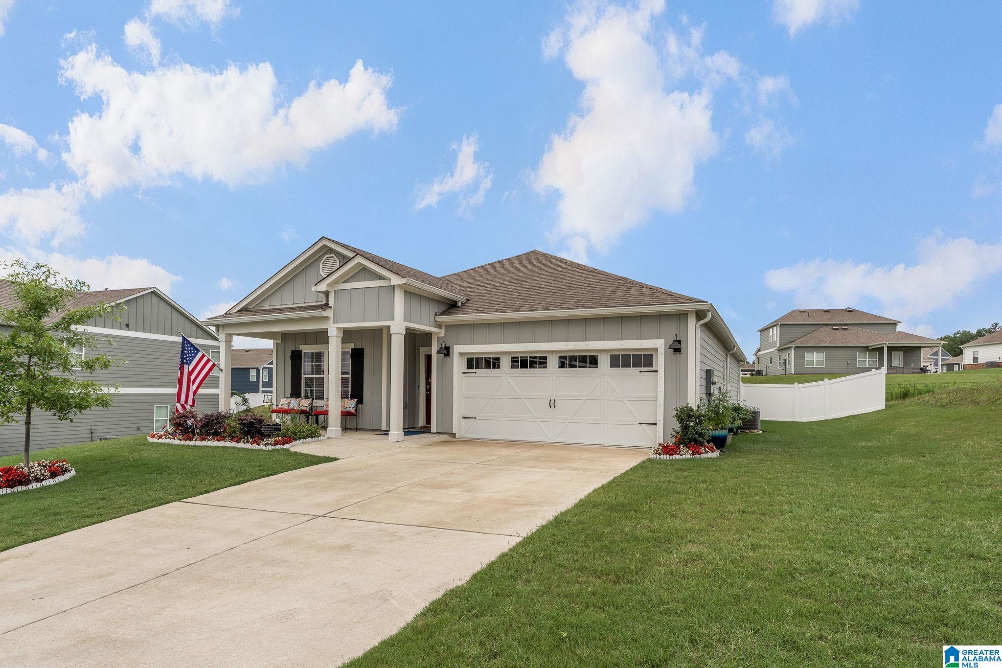 Photo 2 of Sale Pending at 3012 Specklebelly Way, Alabaster, AL 35007 | MLS# 21456638 | Listing updated on 2026-09-13