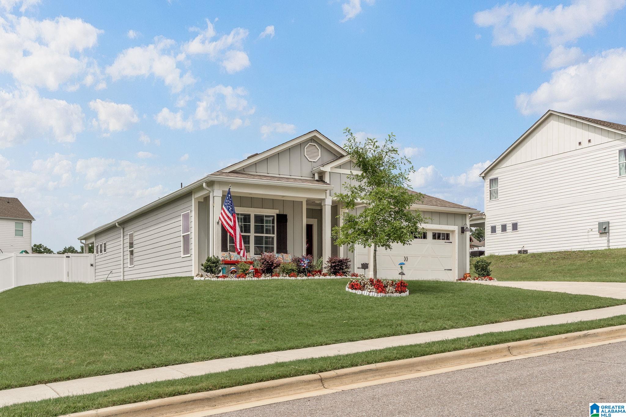 Photo 3 of Sale Pending at 3012 Specklebelly Way, Alabaster, AL 35007 | MLS# 21456638 | Listing updated on 2026-09-13