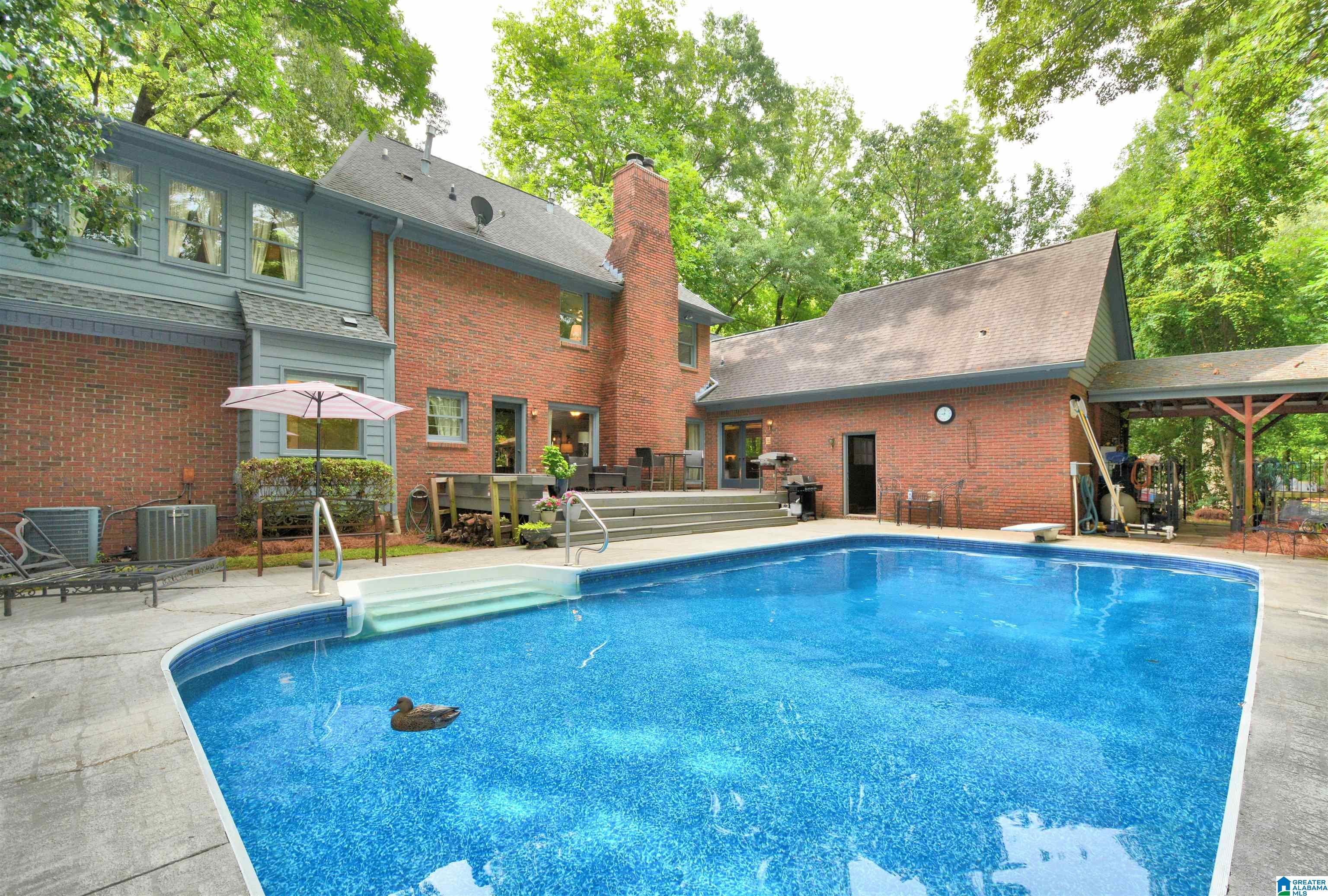 Photo 2 of Single family home for sale at 2568 Dolly Ridge Rd, Vestavia, AL 35243 | MLS# 21456655 | Listing updated on 2026-07-29