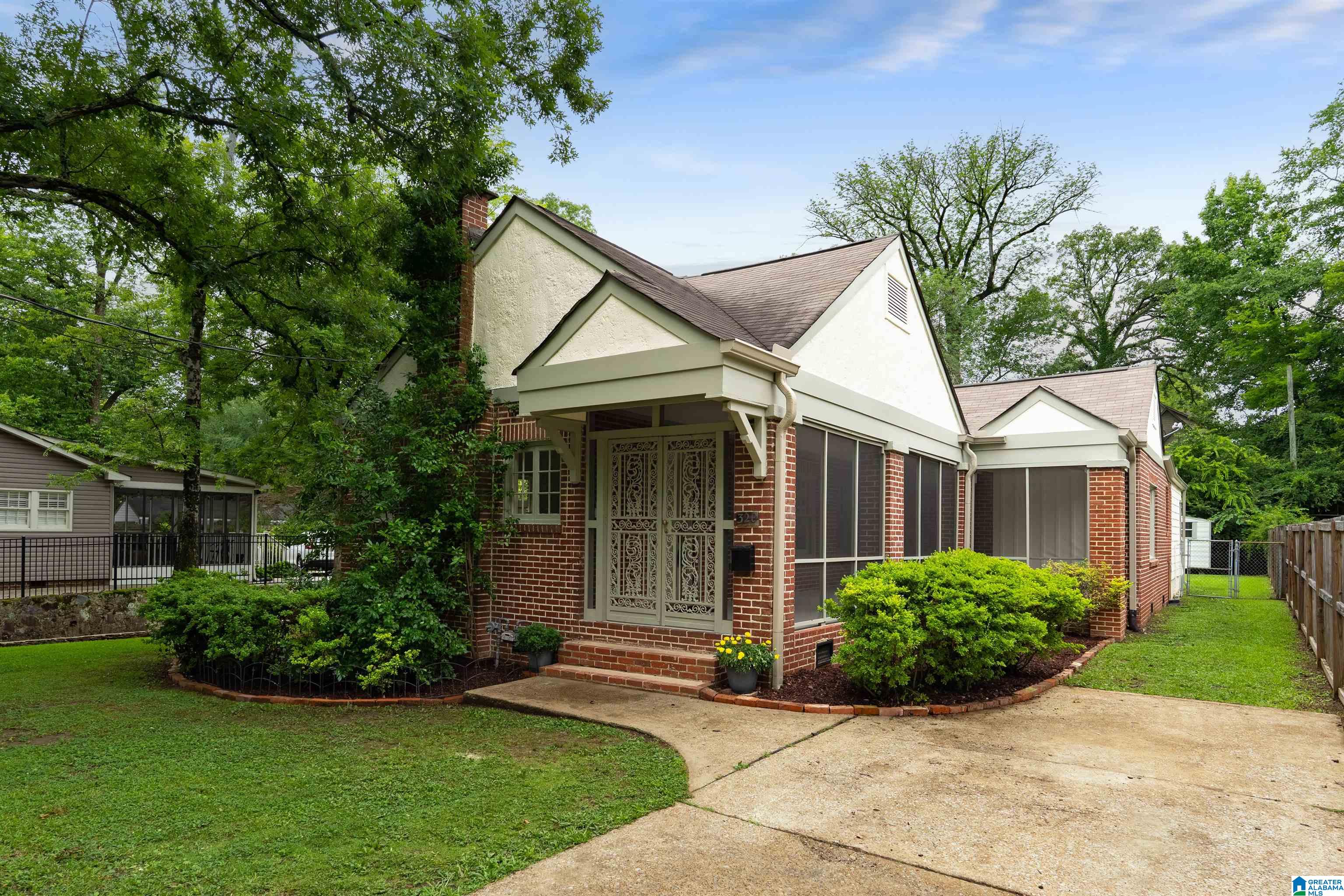 Photo 1 of Single family home for sale at 320 Kenilworth Dr, Birmingham, AL 35209 | MLS# 21456666 | Listing updated on 2026-06-29