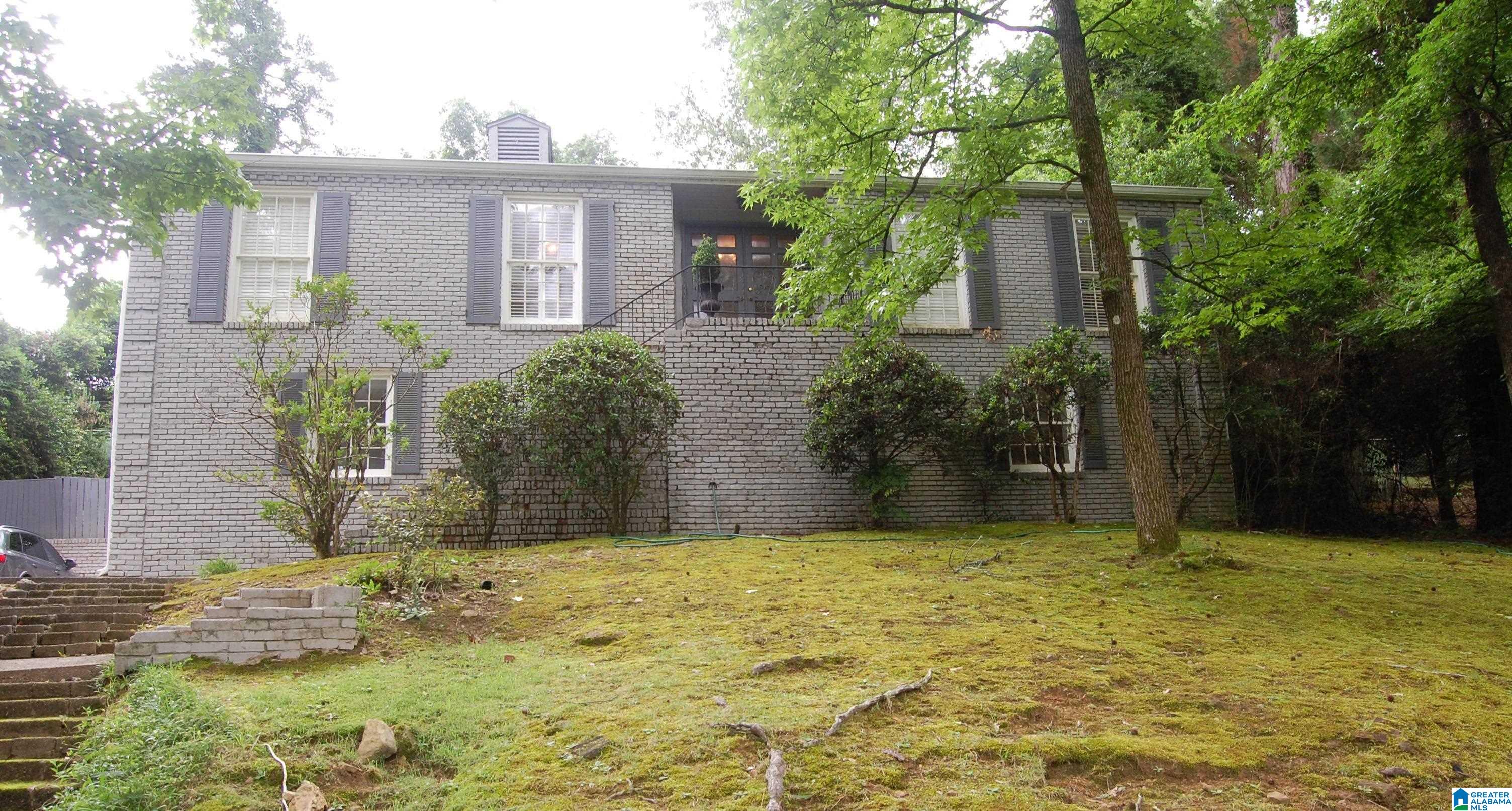 3rd image of 3809 Rockbrook Circle, Mountain Brook, AL 35213 | MLS# 21456668
