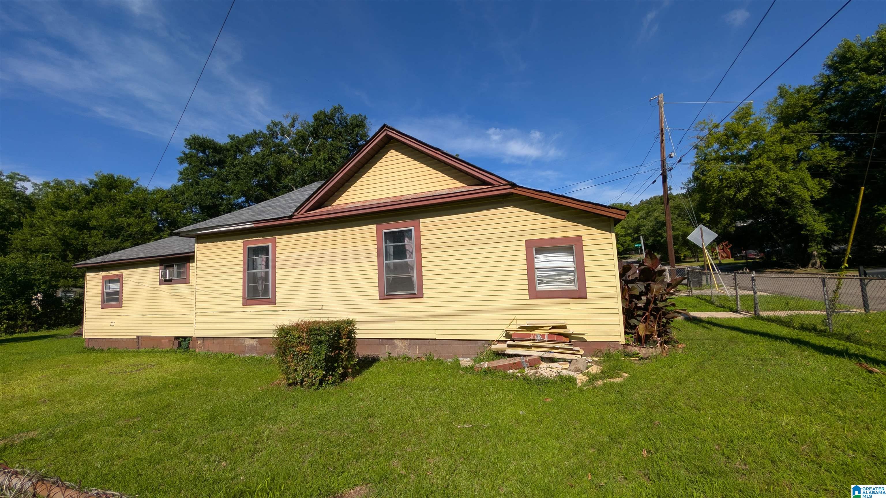 Photo 3 of Single family home for sale at 212 Morgan Rd, Bessemer, AL 35020 | MLS# 21456706 | Listing updated on 2026-06-20