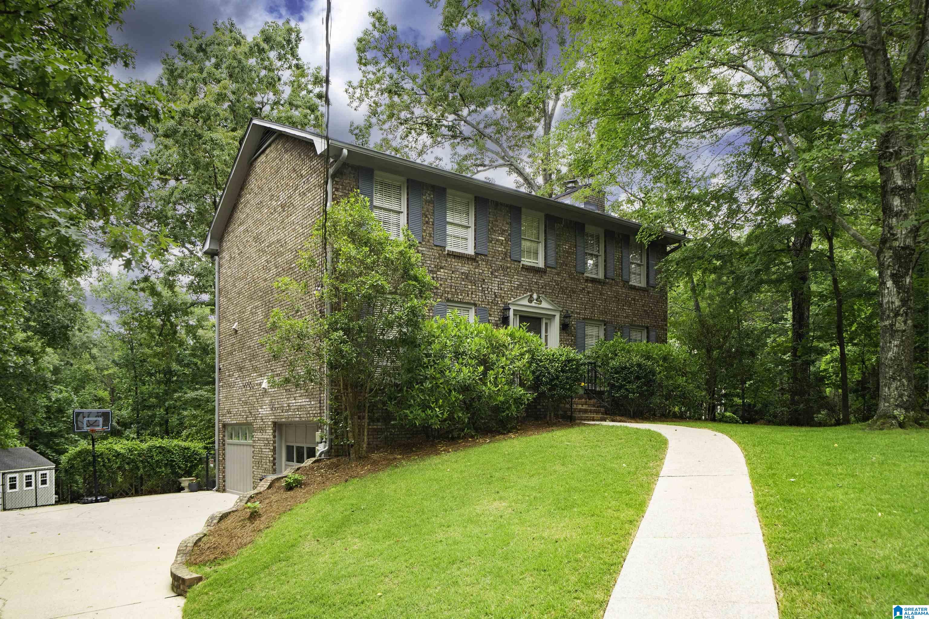 2nd image of 3259 N Broken Bow Dr, Birmingham, AL 35242 | MLS# 21456725