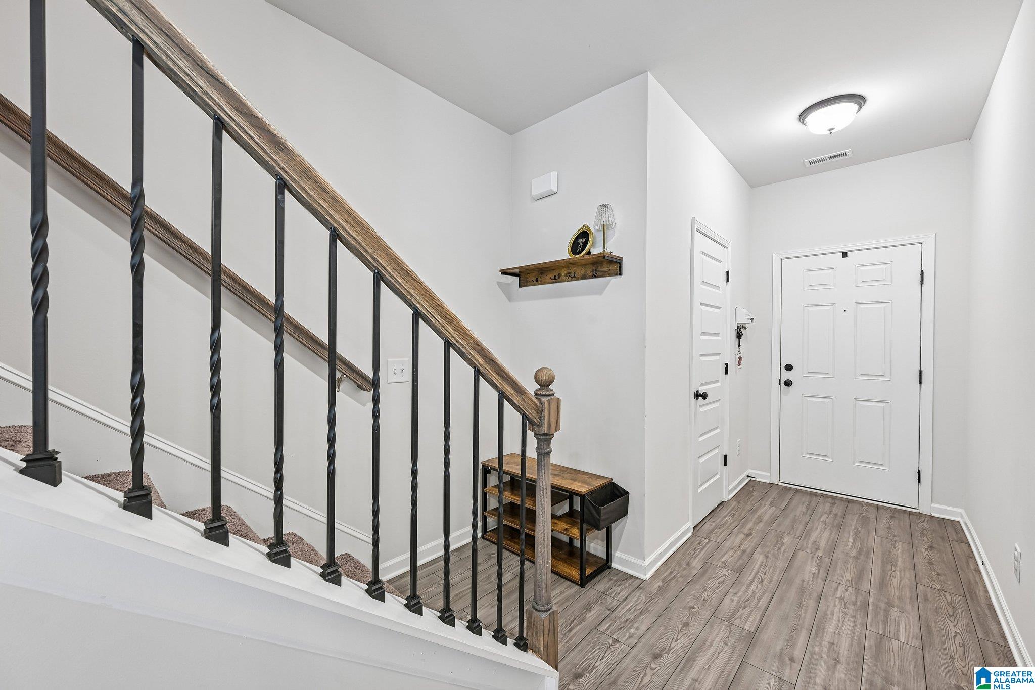 2nd image of 1024 Pinnacle Parkway, Leeds, AL 35094 | MLS# 21456746