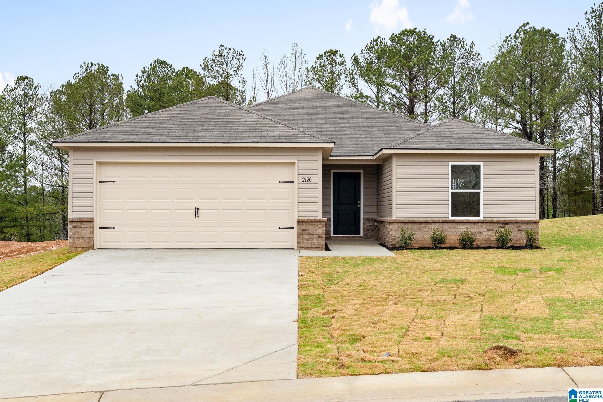 Photo 1 of Sale Pending at 3055 E Middlebrooke Xing, Odenville, AL 35120 | MLS# 21456782 | Listing updated on 2026-08-17