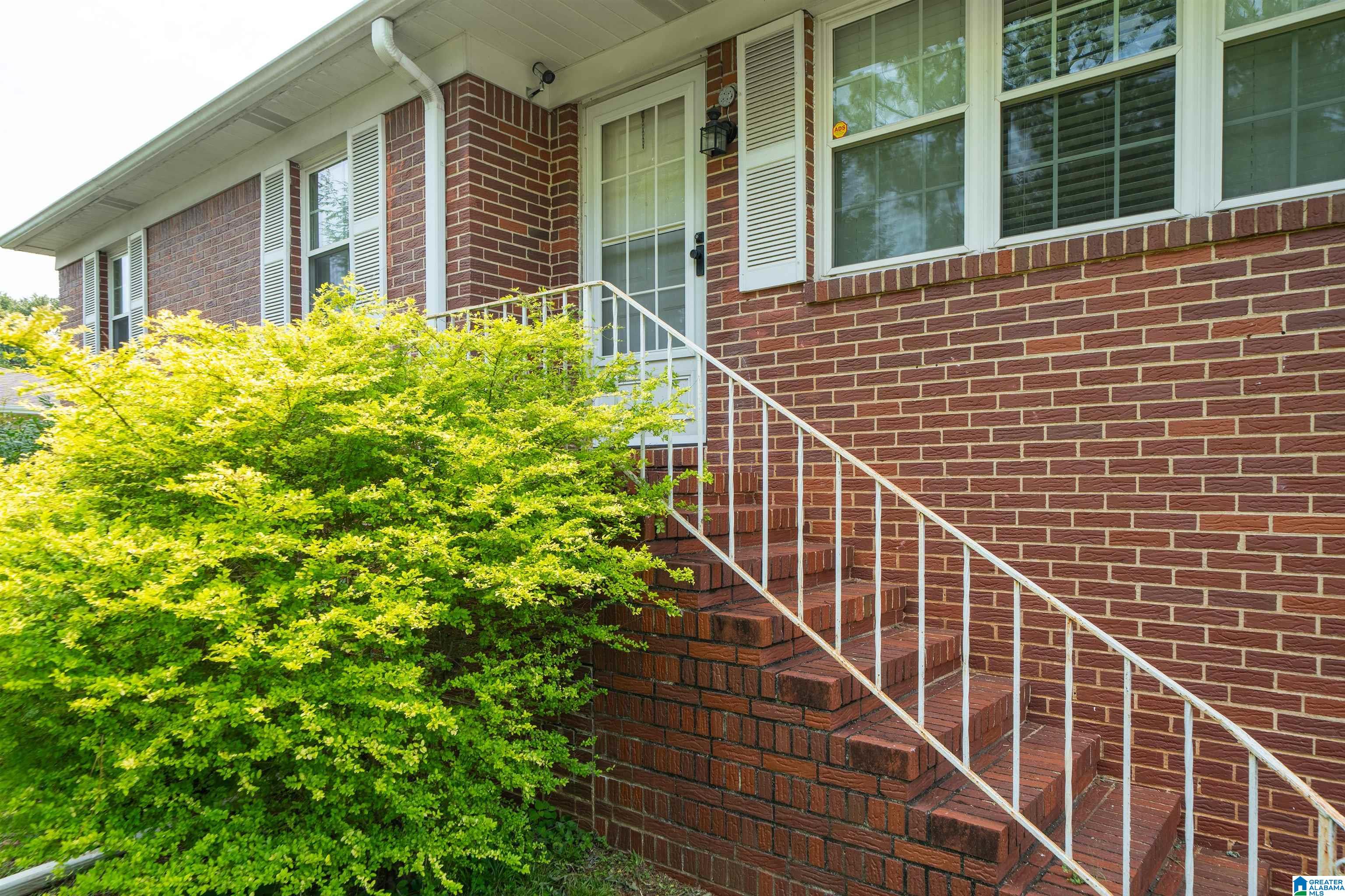 Photo 3 of Sale Pending at 1231 Potter Ave, Bessemer, AL 35020 | MLS# 21456799 | Listing updated on 2026-07-10