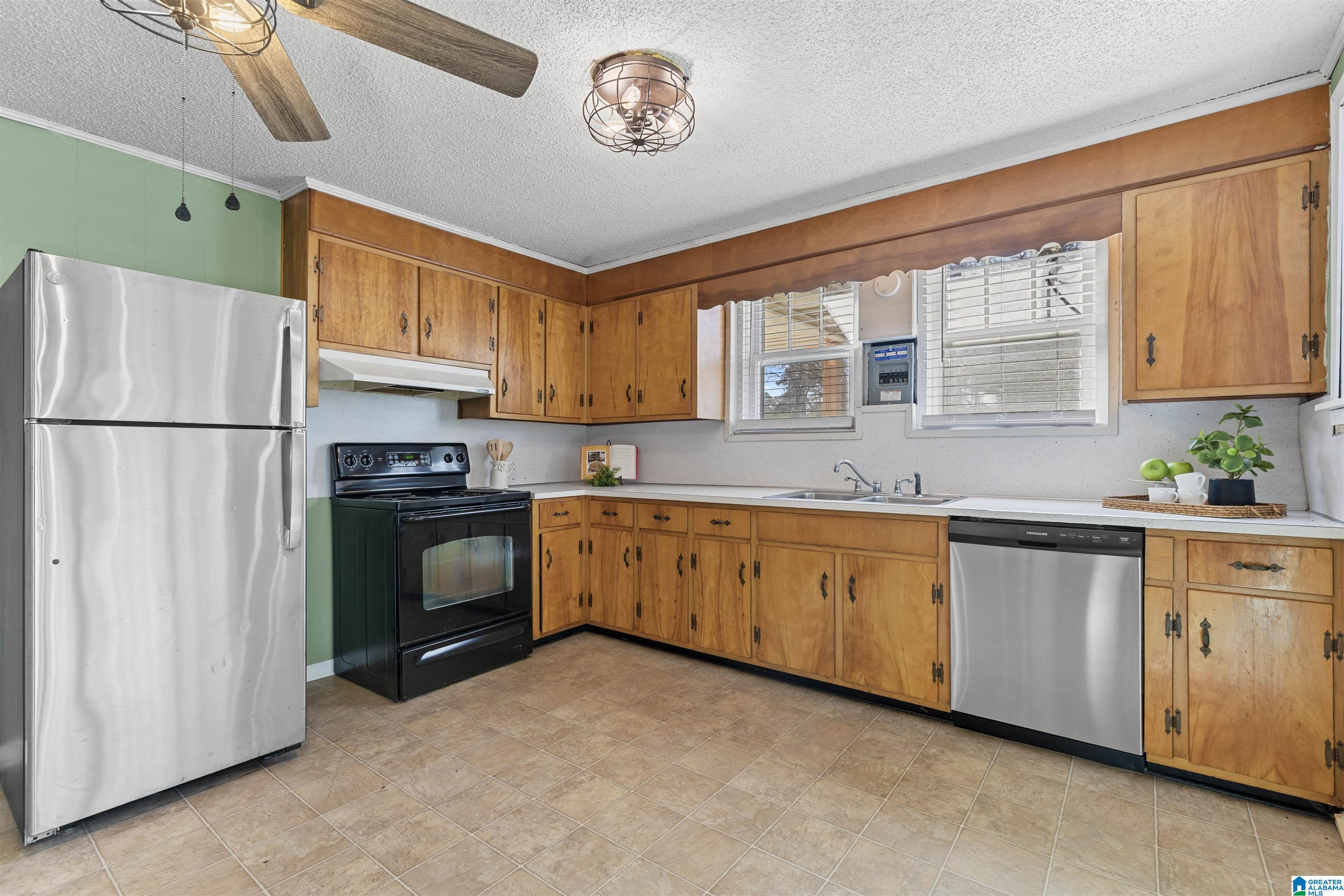 Photo 3 of Single family home for sale at 120 Vail Ave, Bessemer, AL 35023 | MLS# 21456801 | Listing updated on 2026-06-22