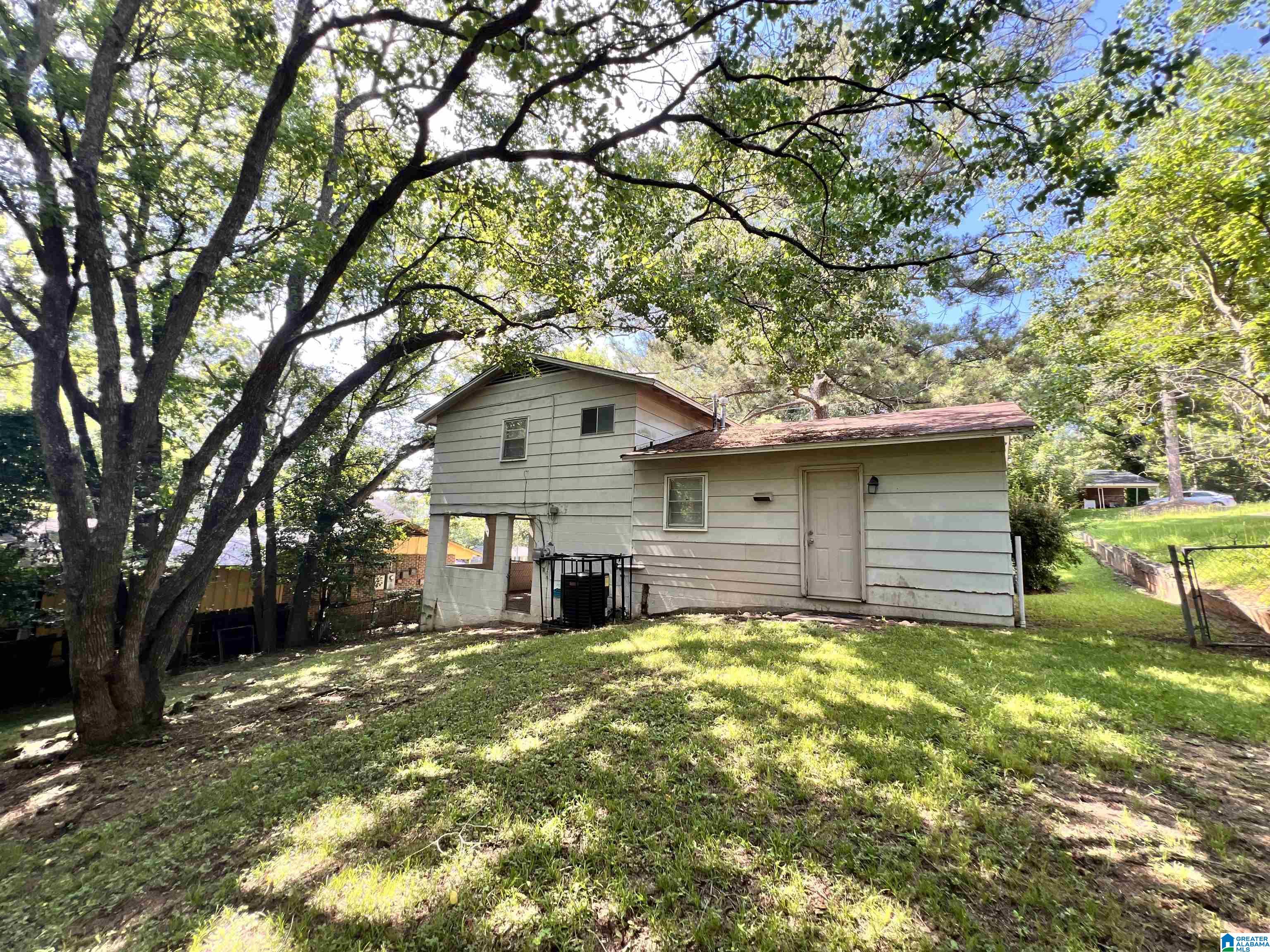Photo 3 of Single family home for sale at 1618 Midway St, Montgomery, AL 36110 | MLS# 21456815 | Listing updated on 2026-08-01