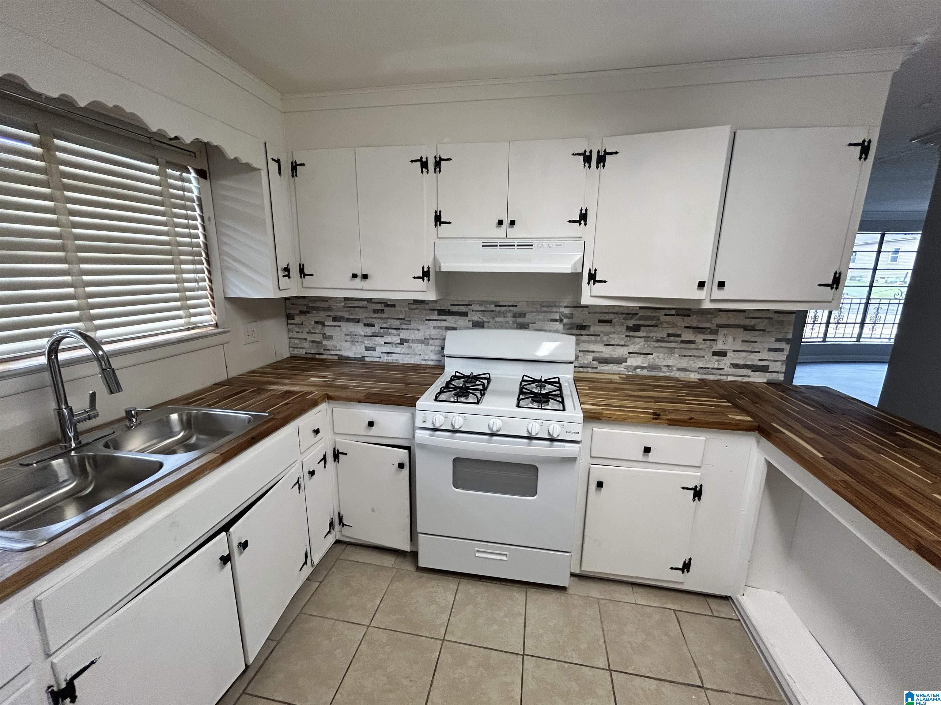 Photo 2 of Single family home for sale at 5937 Malcom Ave, Birmingham, AL 35228 | MLS# 21456834 | Listing updated on 2026-09-02