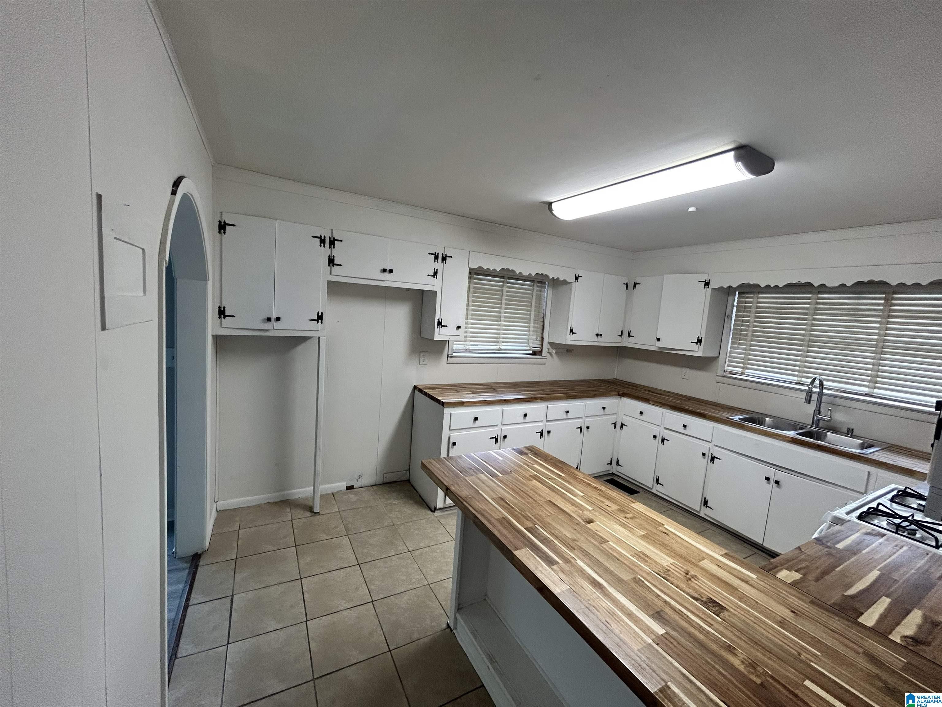 Photo 3 of Single family home for sale at 5937 Malcom Ave, Birmingham, AL 35228 | MLS# 21456834 | Listing updated on 2026-09-02