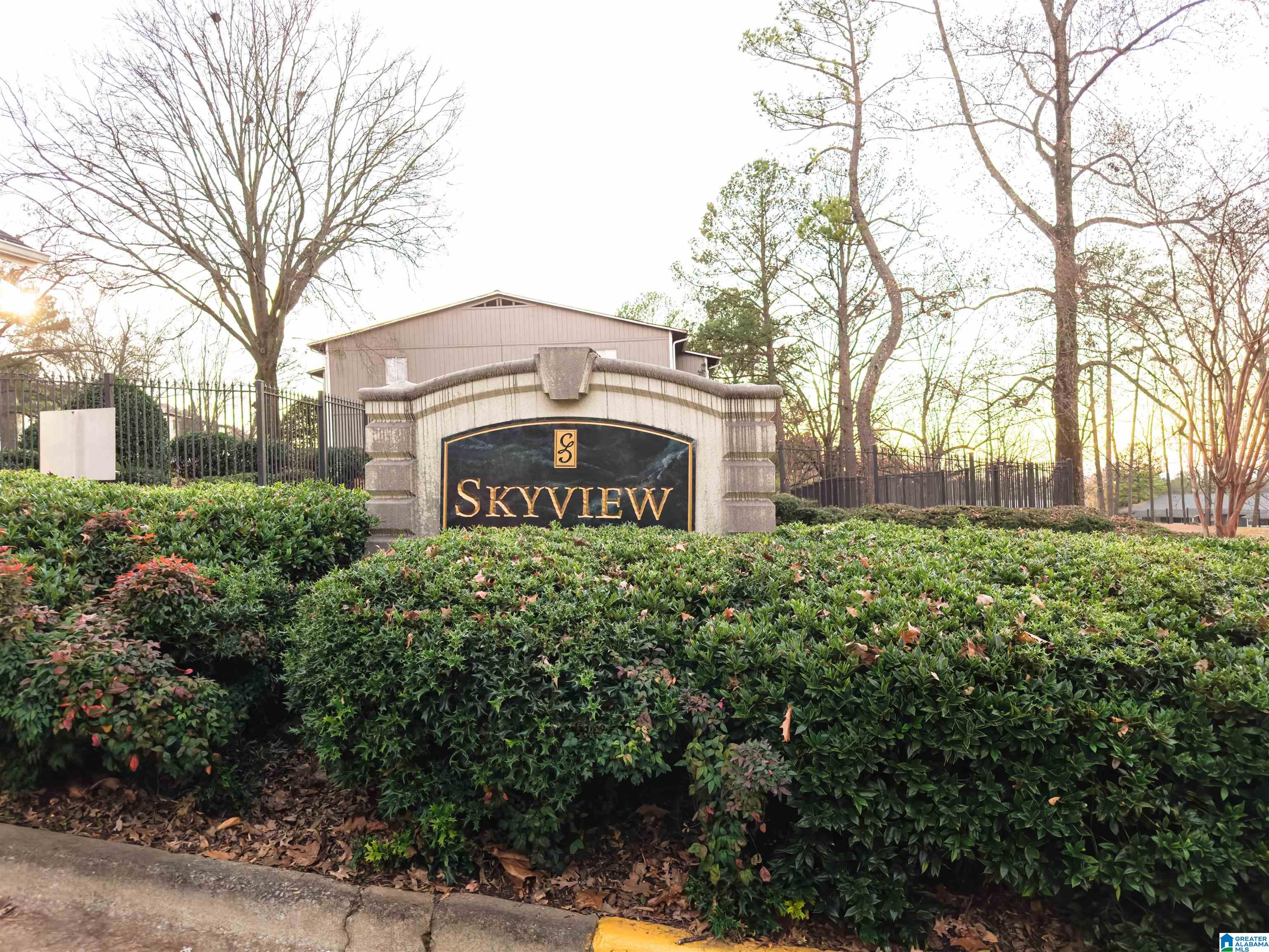 Homes for sale in Birmingham, AL | 418 Skyview Dr #C, Birmingham, AL 35209 | MLS# 21456836