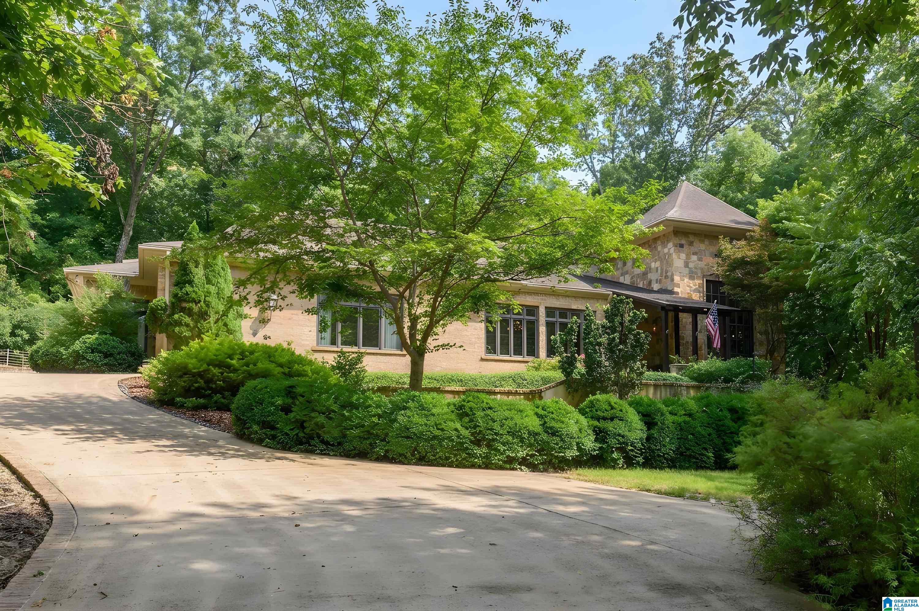 1st image of 2617 Cherokee Road, Mountain Brk, AL 35216 | MLS# 21456880