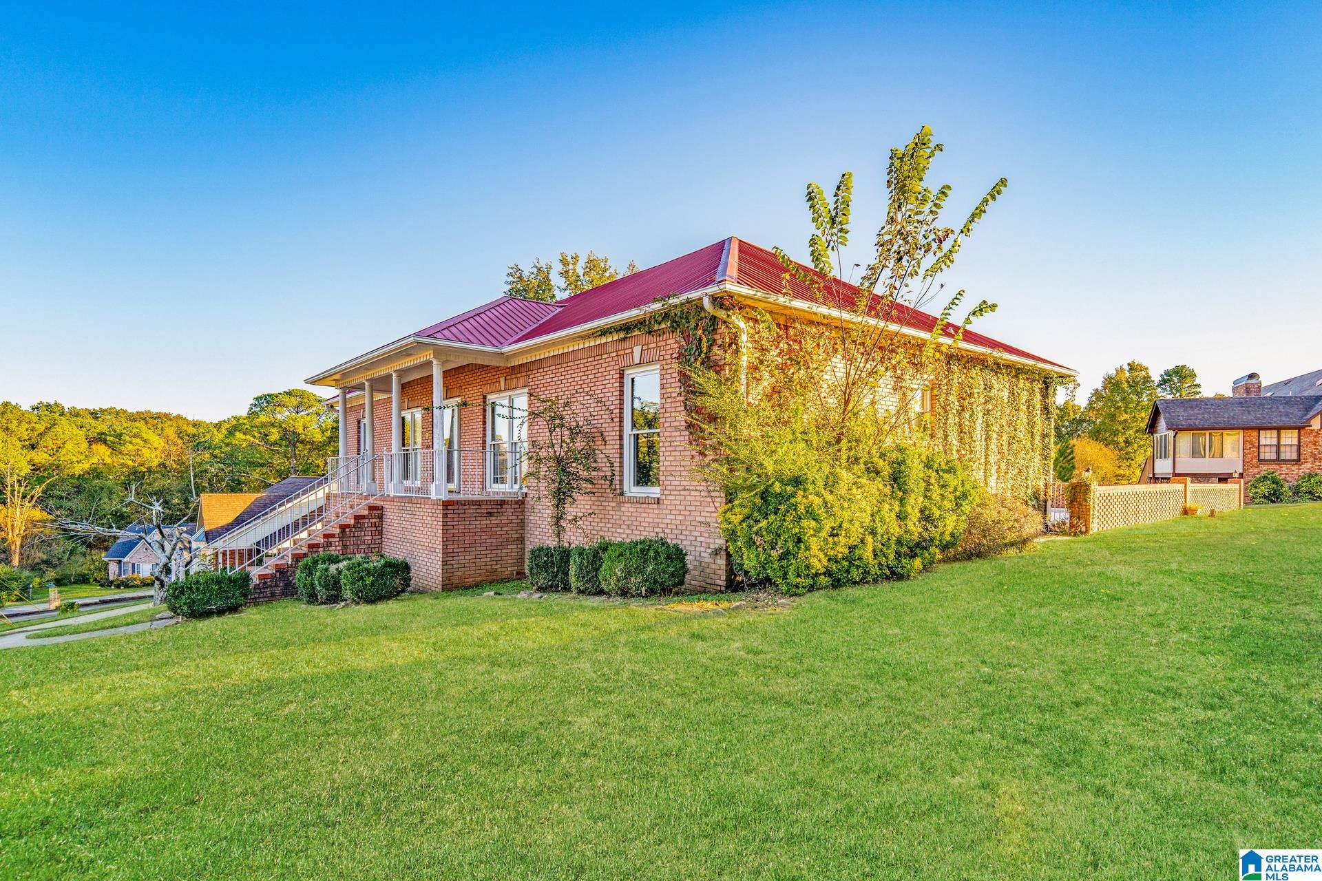 Photo 2 of Sale Pending at 1213 Brook Cir Nw, Birmingham, AL 35215 | MLS# 21456883 | Listing updated on 2026-07-10