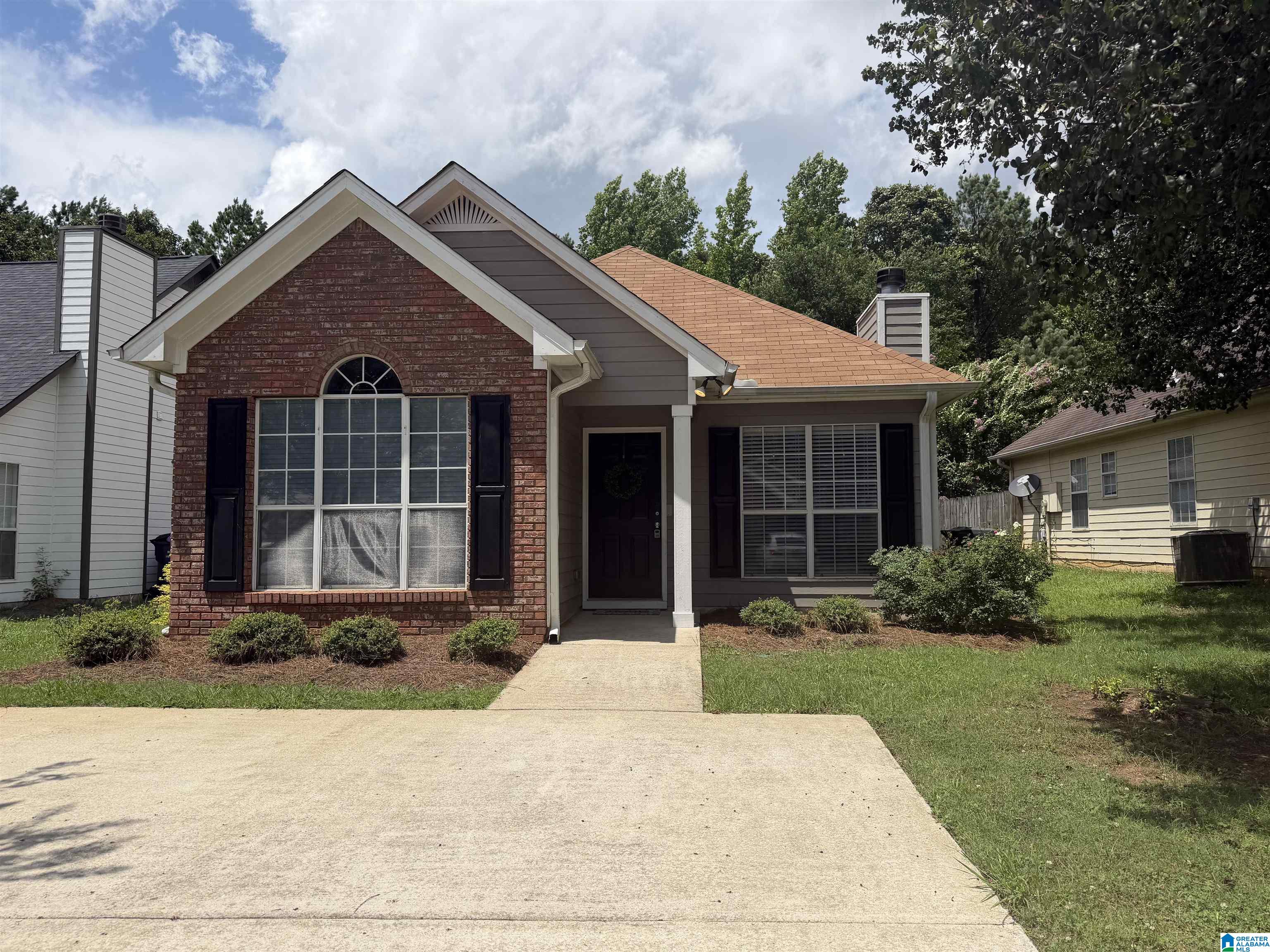 1st image of 156 Carrington Lane, Calera, AL 35040 | MLS# 21456910