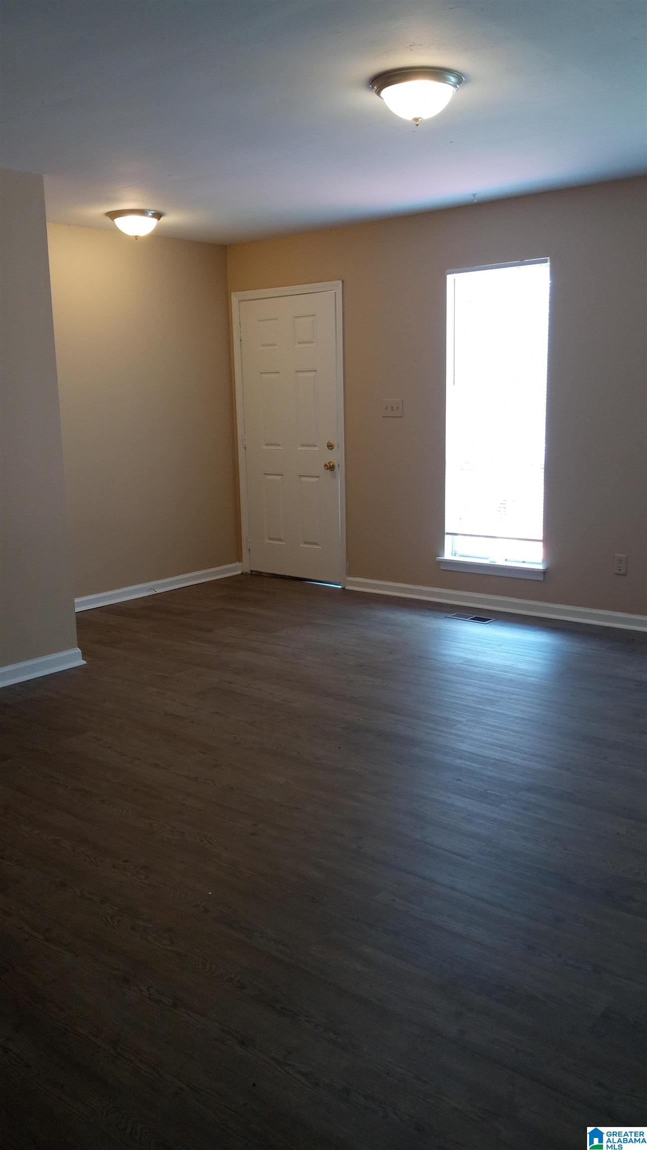 Photo 4 of Single family home for sale at 621 15th Avenue NW, Birmingham, AL 35215 | MLS# 21456924 | Listing updated on 2026-08-03