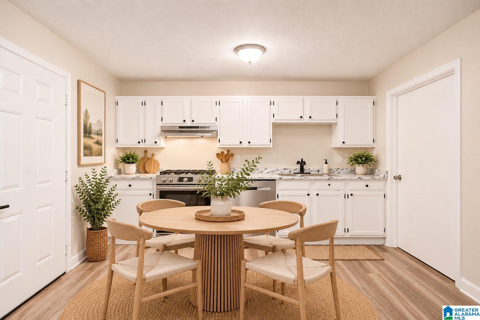 Photo 4 of Single family home for sale at 5995 Amber Hills Rd, Birmingham, AL 35210 | MLS# 21456959 | Listing updated on 2026-09-03